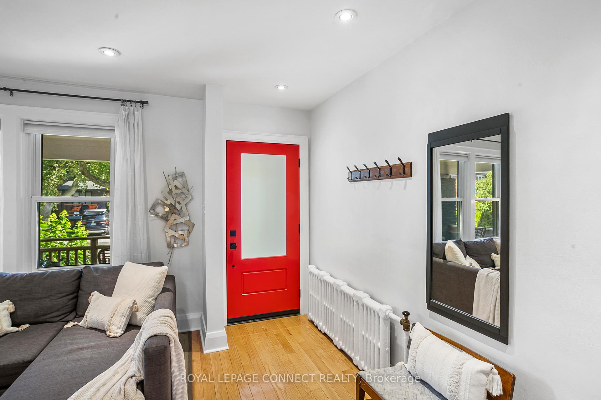 Photo 6 of 216 Westwood Avenue E, Toronto, Danforth Village-East York — HOMEH