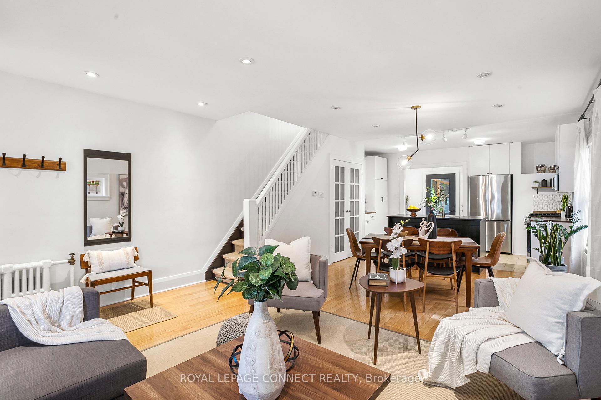 Photo 16 of 216 Westwood Avenue E, Toronto, Danforth Village-East York — HOMEH
