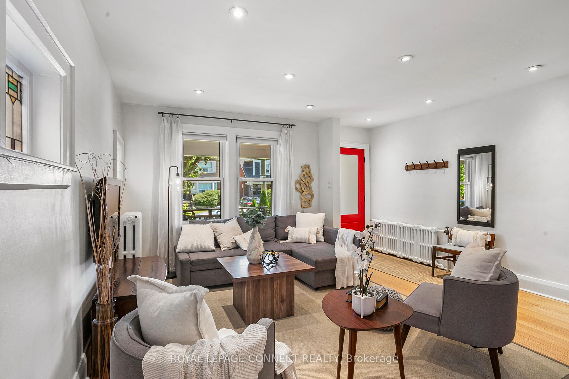 Photo 9 of 216 Westwood Avenue E, Toronto, Danforth Village-East York — HOMEH