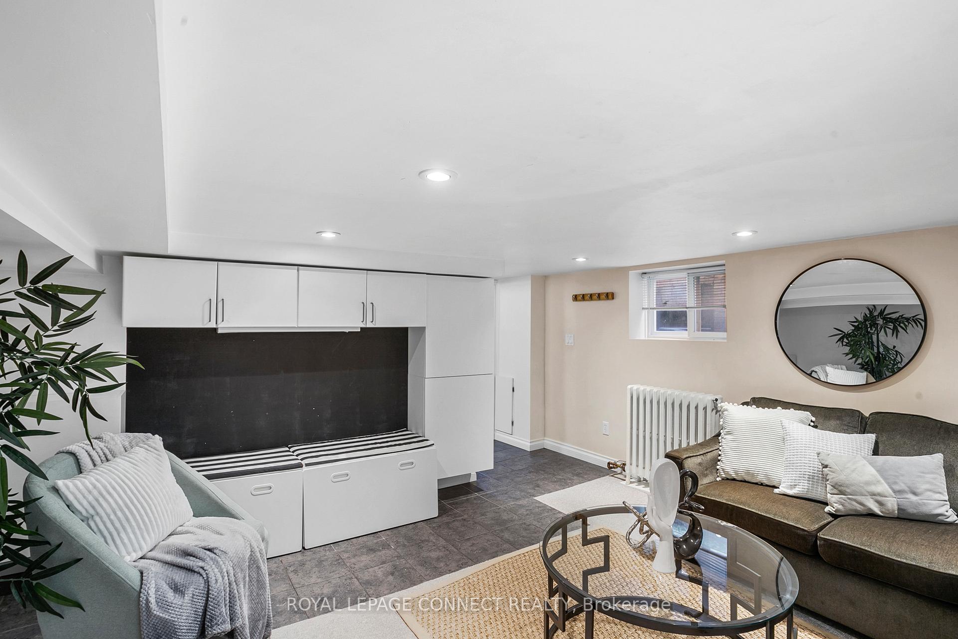 Photo 20 of 216 Westwood Avenue E, Toronto, Danforth Village-East York — HOMEH