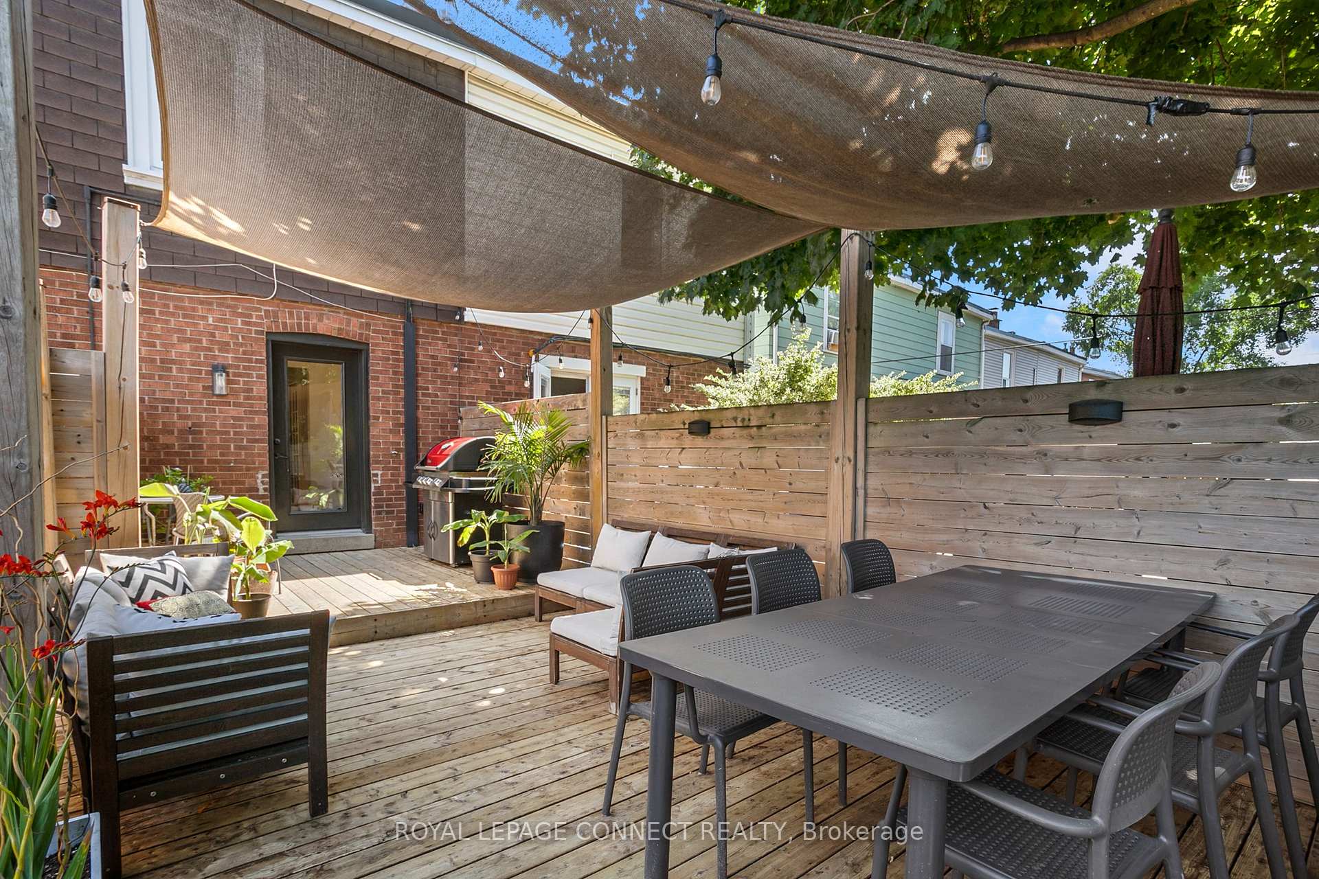 Photo 29 of 216 Westwood Avenue E, Toronto, Danforth Village-East York — HOMEH