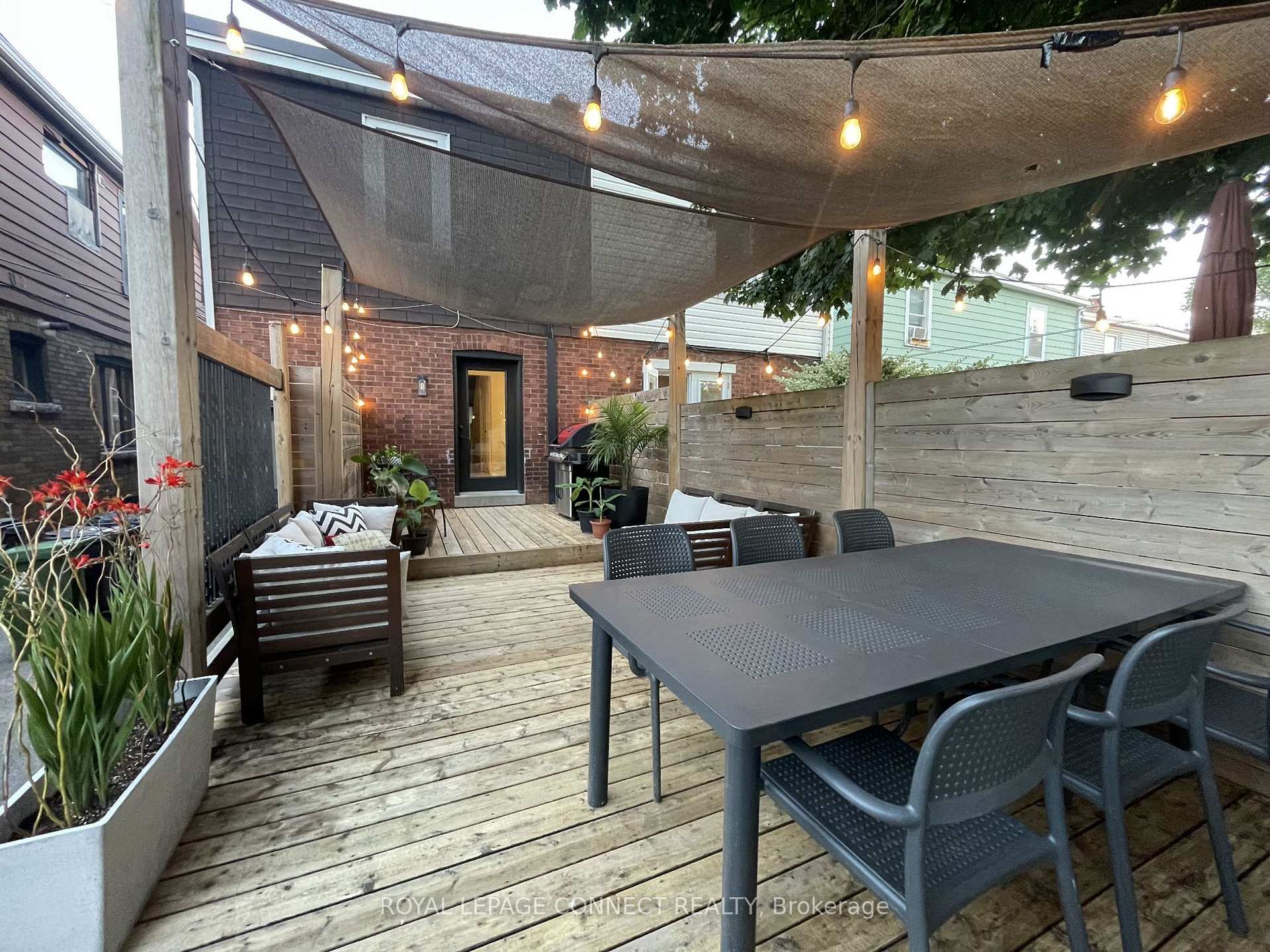 Photo 26 of 216 Westwood Avenue E, Toronto, Danforth Village-East York — HOMEH