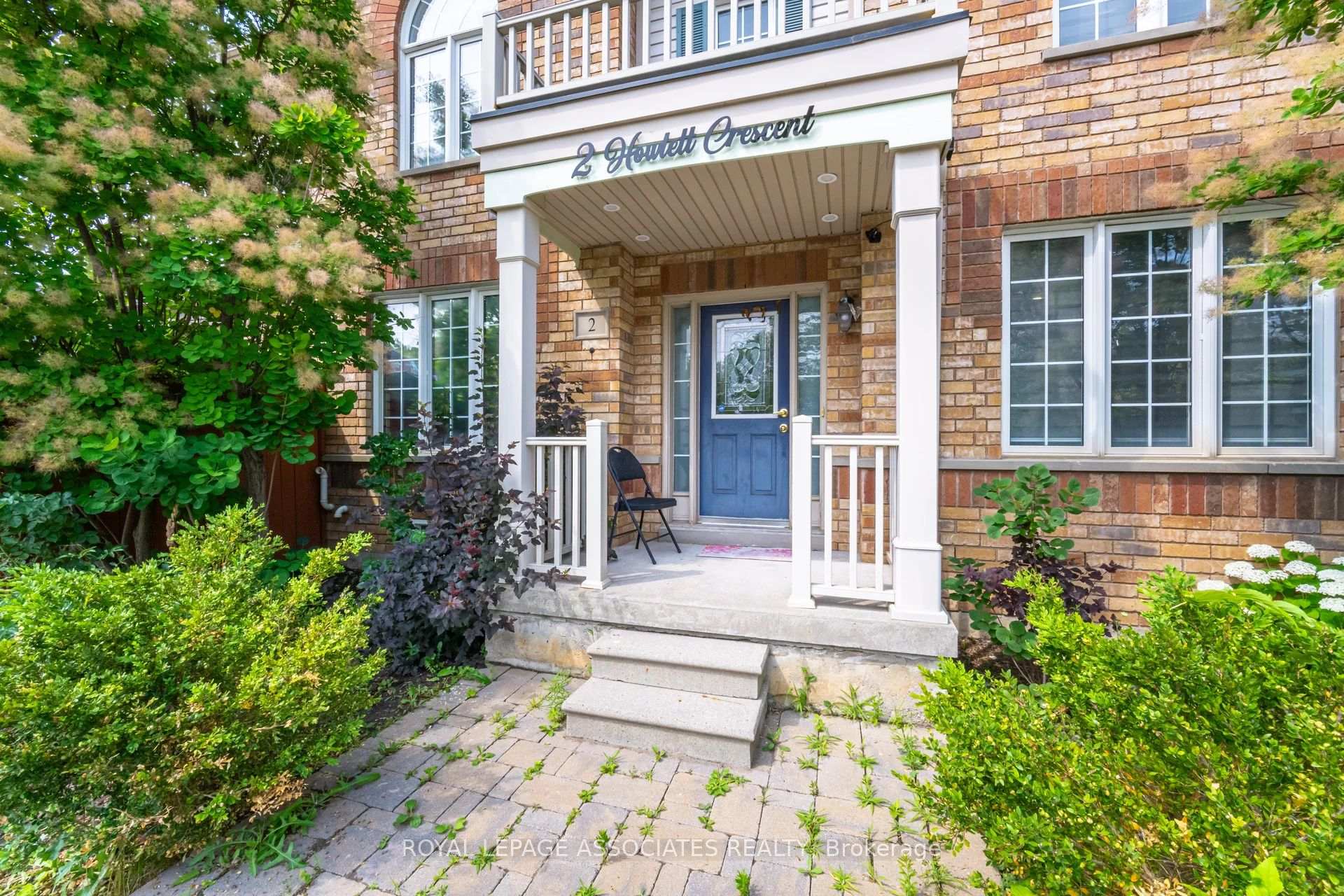 Photo 4 of 2 Howlett Crescent, Ajax, Northeast Ajax — HOMEH