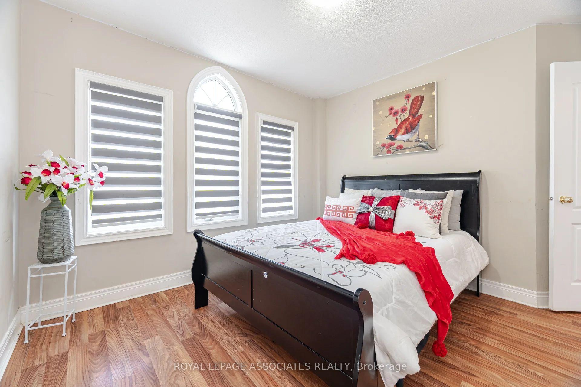 Photo 16 of 2 Howlett Crescent, Ajax, Northeast Ajax — HOMEH
