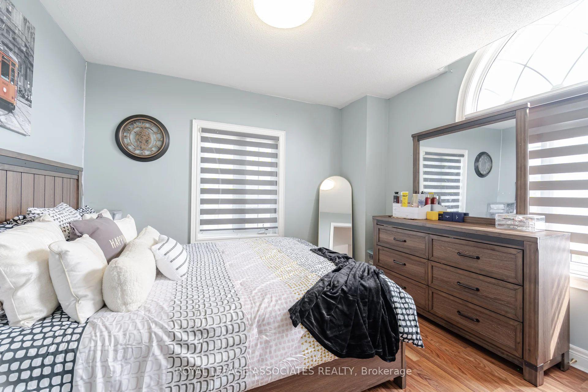 Photo 28 of 2 Howlett Crescent, Ajax, Northeast Ajax — HOMEH