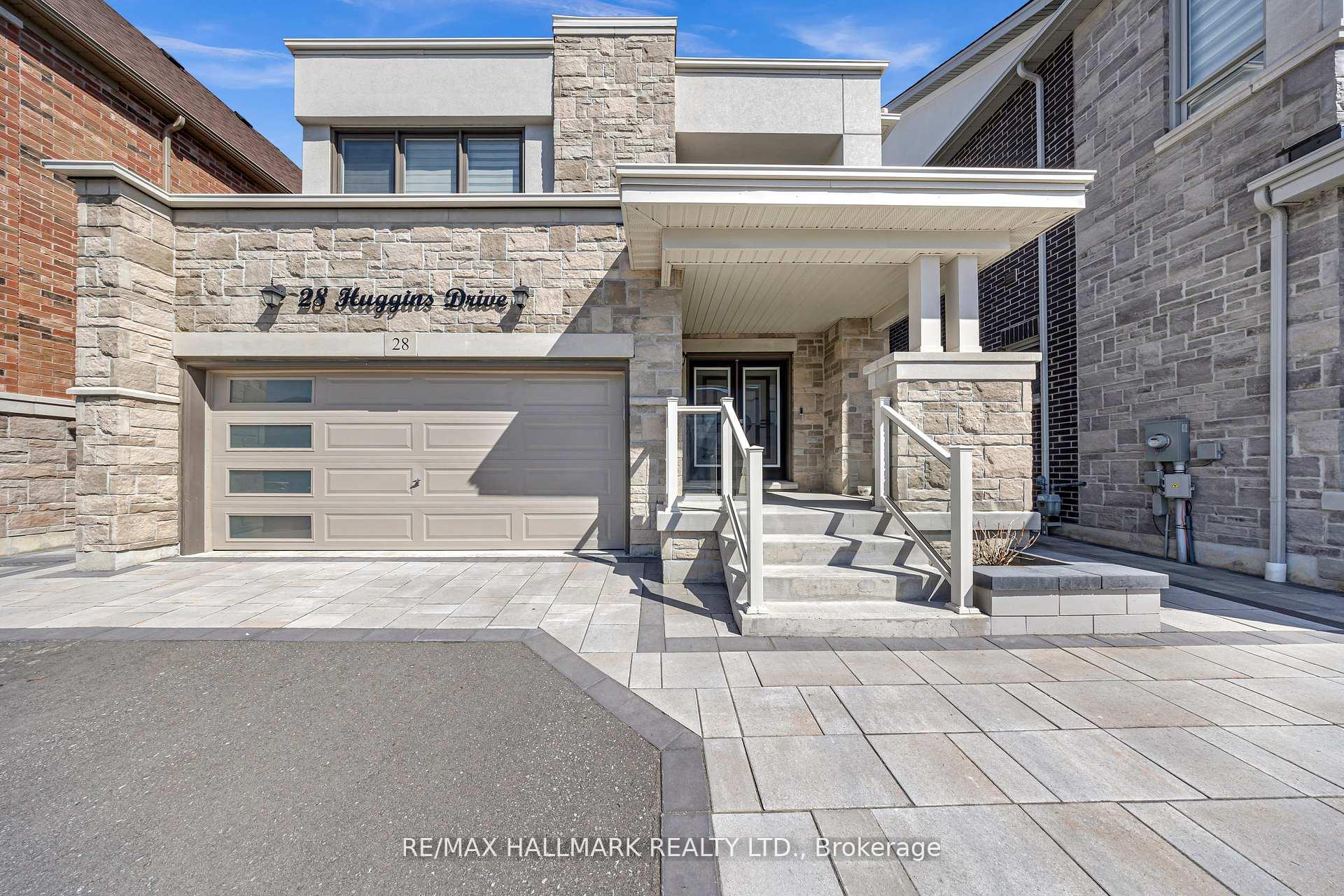Photo 10 of 28 Huggins Drive, Whitby, Rural Whitby — HOMEH