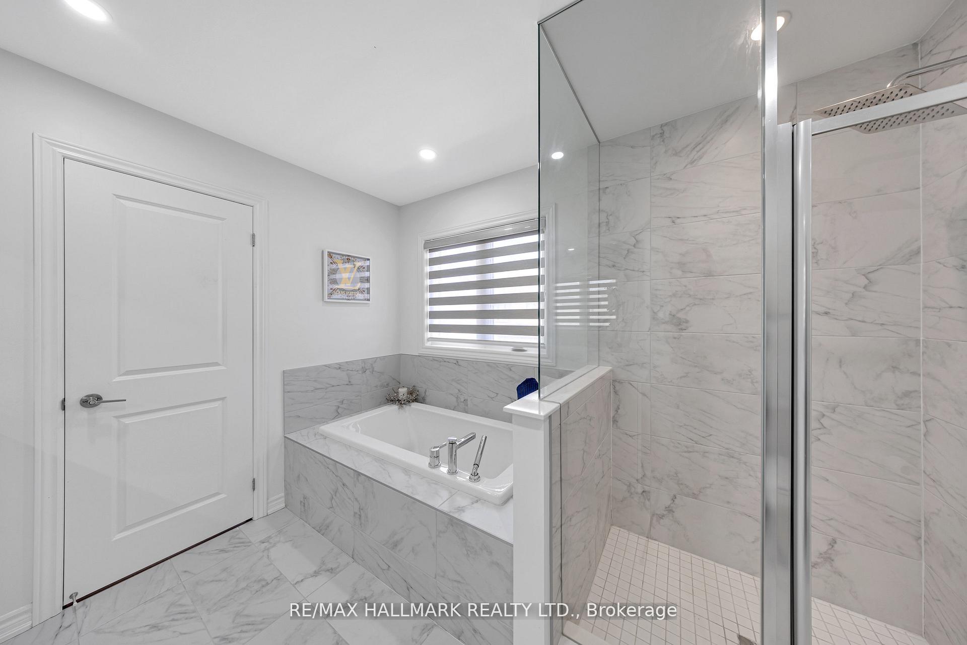 Photo 19 of 28 Huggins Drive, Whitby, Rural Whitby — HOMEH