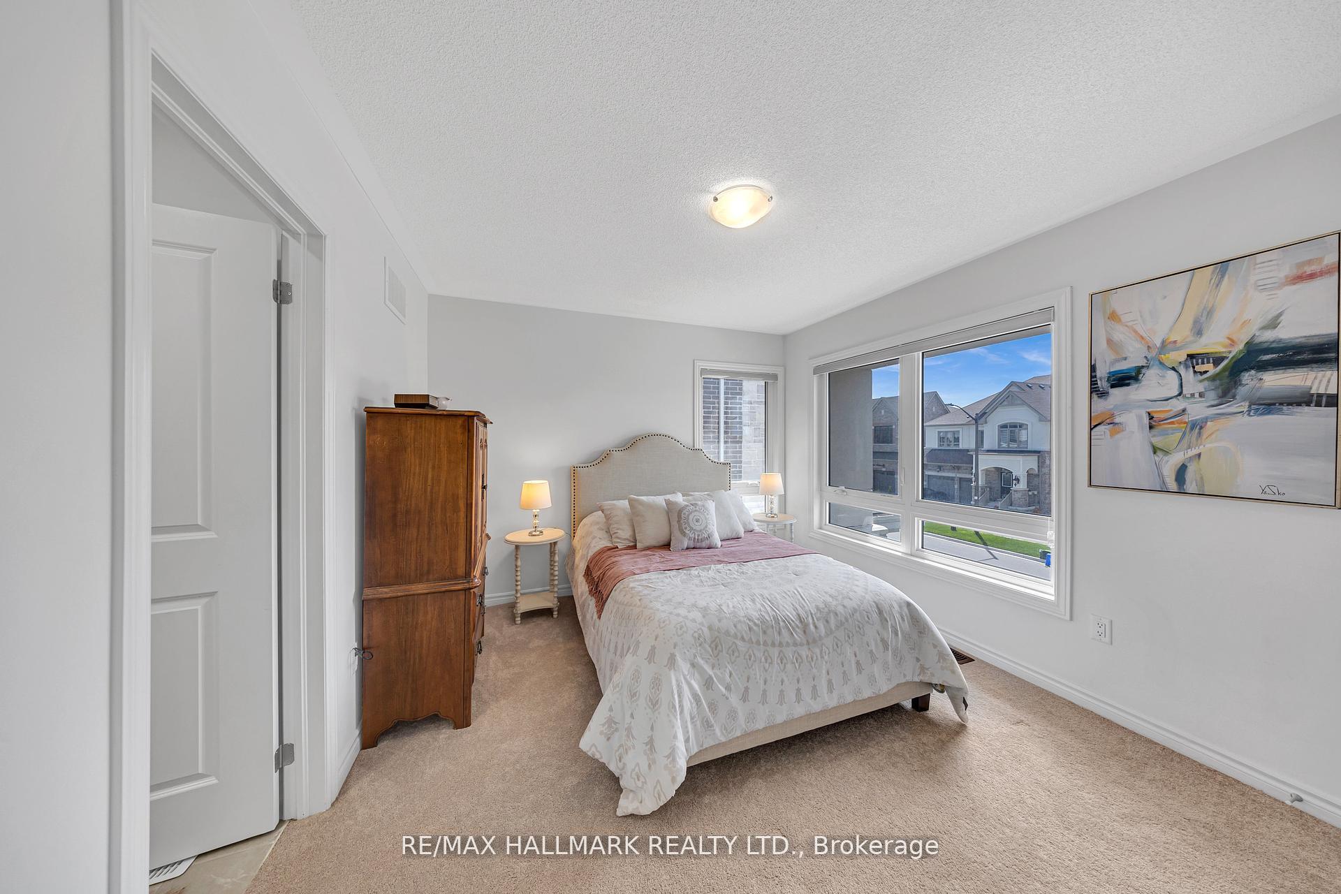 Photo 24 of 28 Huggins Drive, Whitby, Rural Whitby — HOMEH