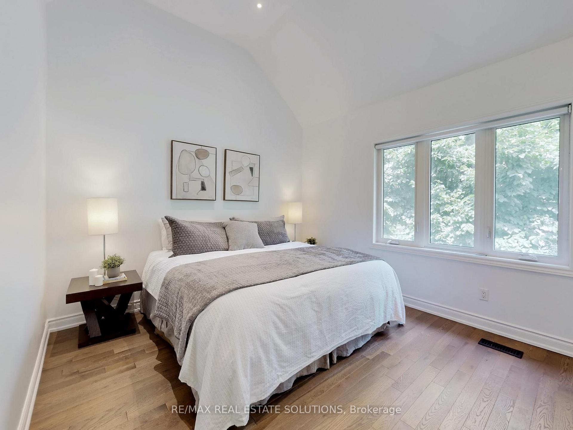 Photo 12 of 114 Booth Avenue, Toronto, South Riverdale — HOMEH