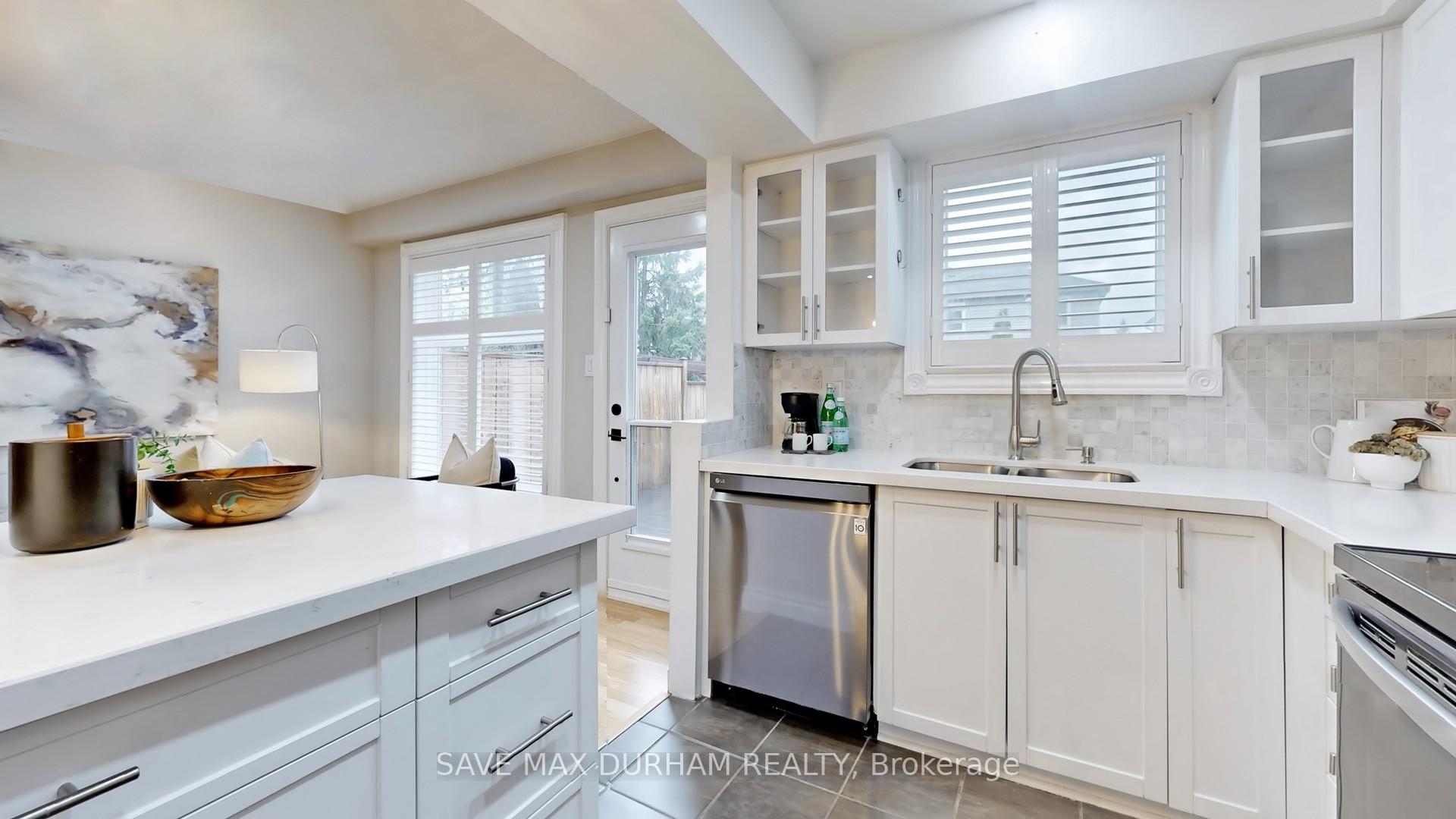 Photo 4 of 46 Weaver Street, Clarington, Courtice — HOMEH