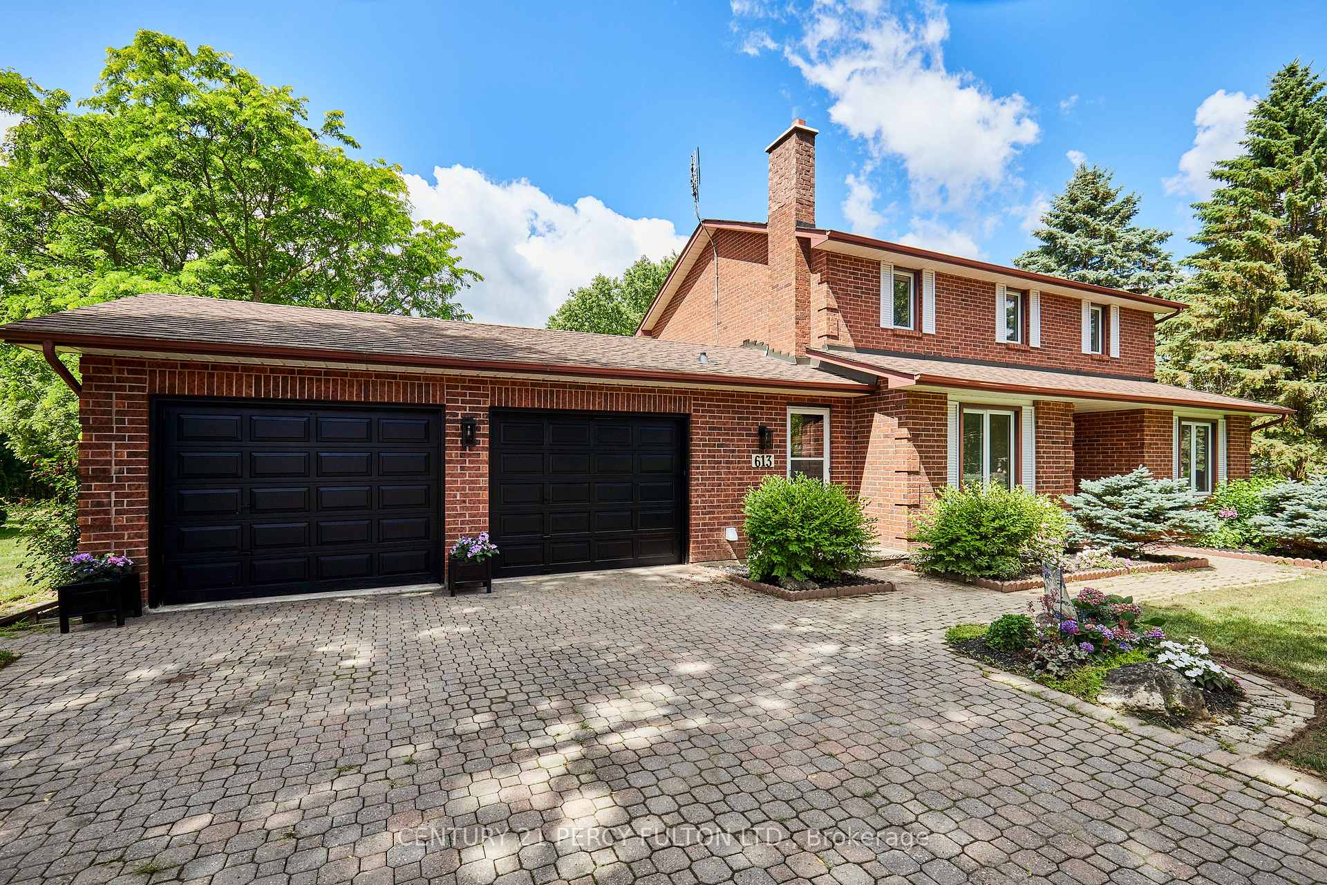 Photo 3 of 613 Alma Street, Scugog, Port Perry — HOMEH