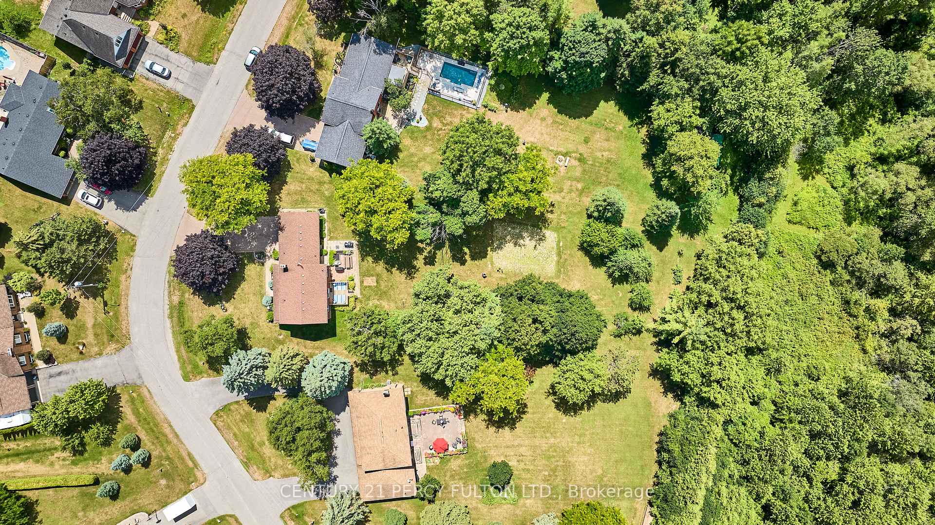 Photo 22 of 613 Alma Street, Scugog, Port Perry — HOMEH