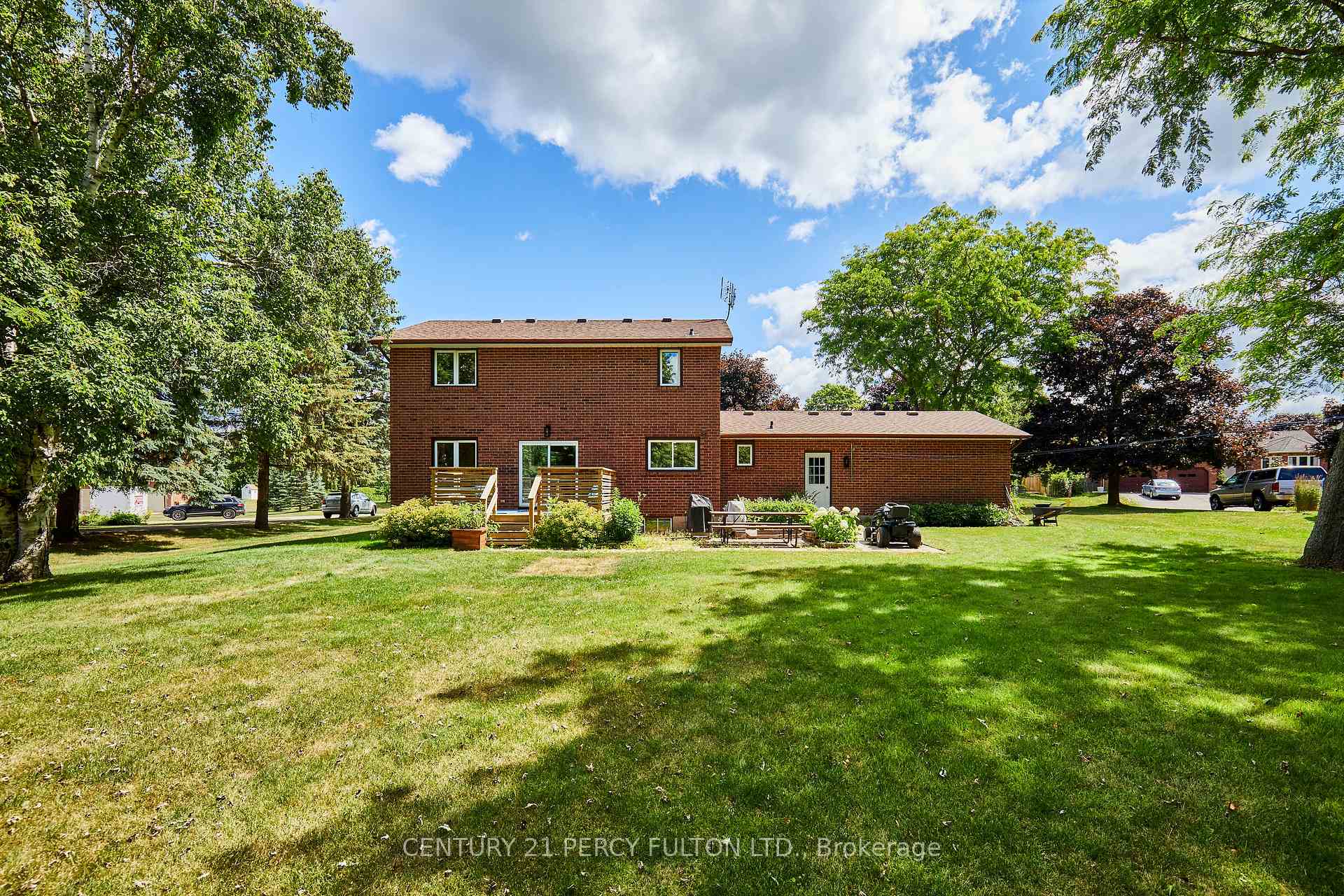 Photo 20 of 613 Alma Street, Scugog, Port Perry — HOMEH