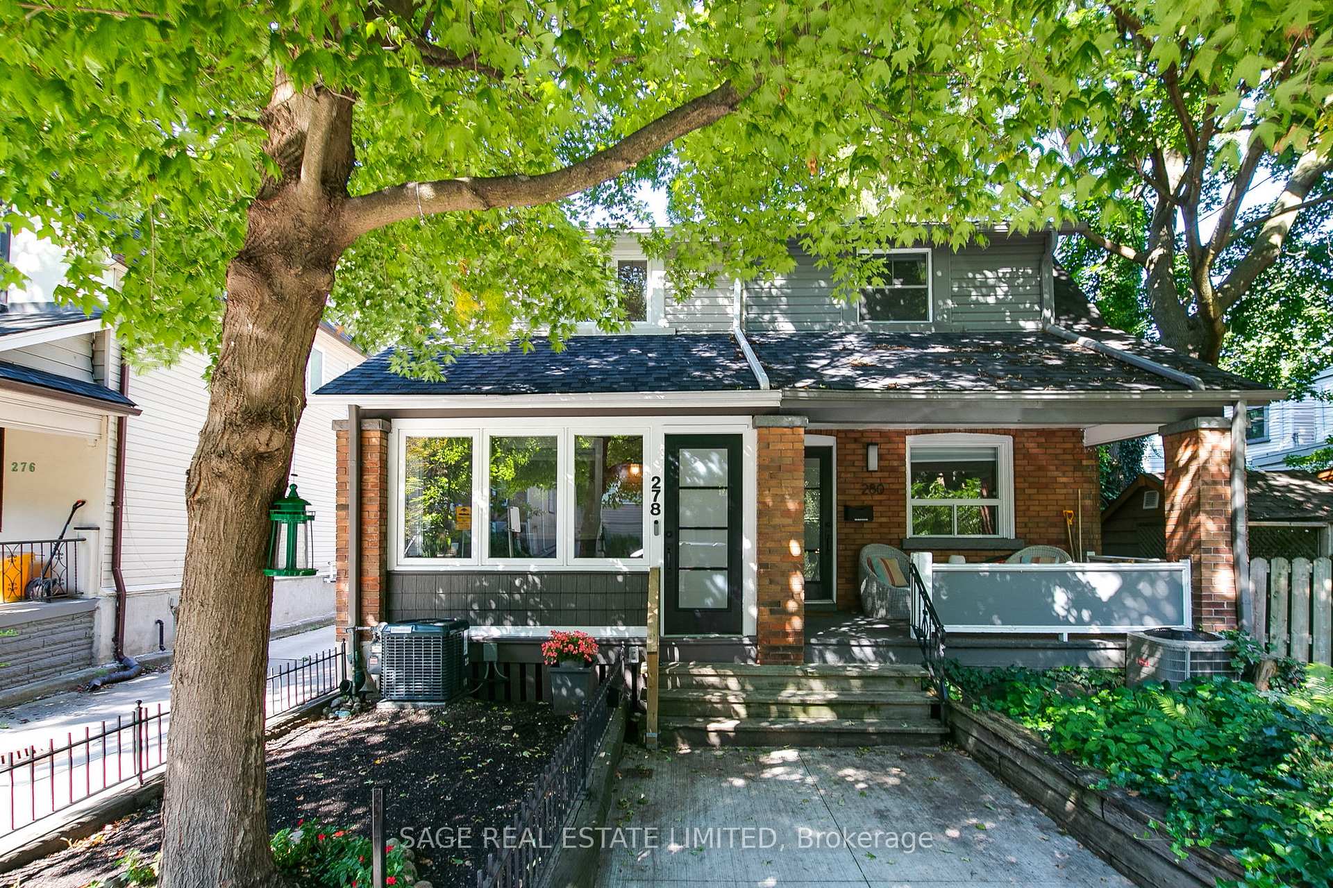 Front of 278 Hastings Avenue
