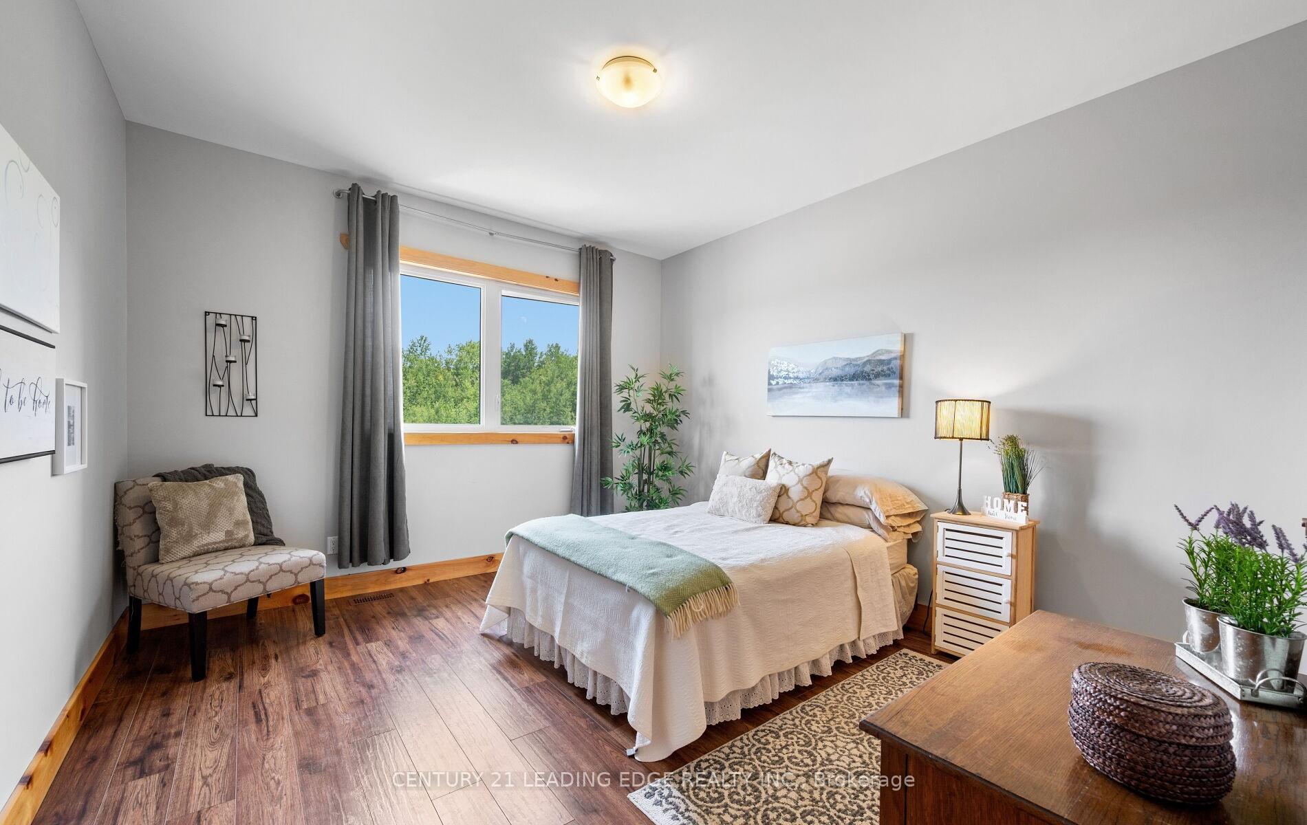 Photo 21 of 11 Eastside Street, Scugog, Rural Scugog — HOMEH