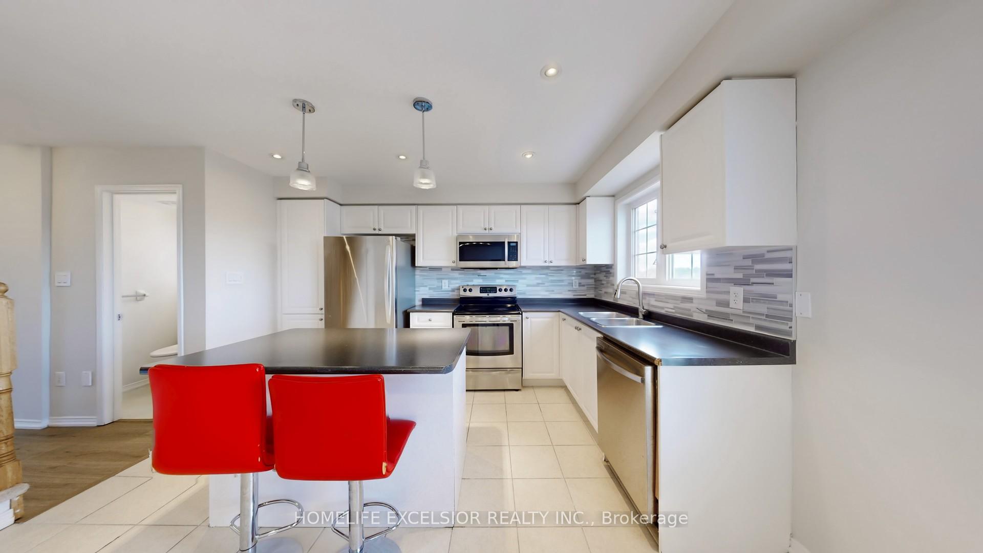 Photo 8 of 499 Rossland Road, Ajax, Central East — HOMEH