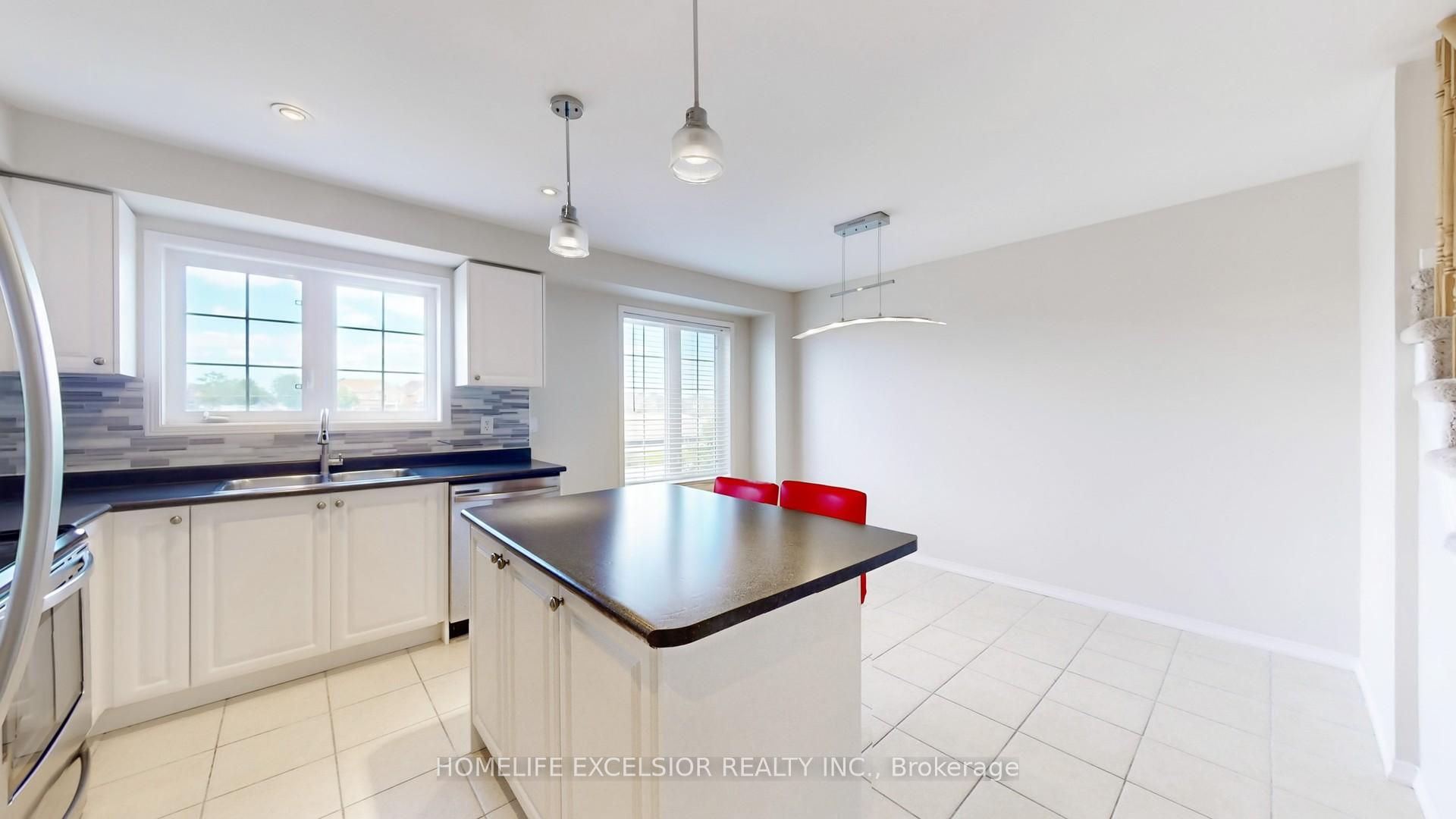 Photo 7 of 499 Rossland Road, Ajax, Central East — HOMEH