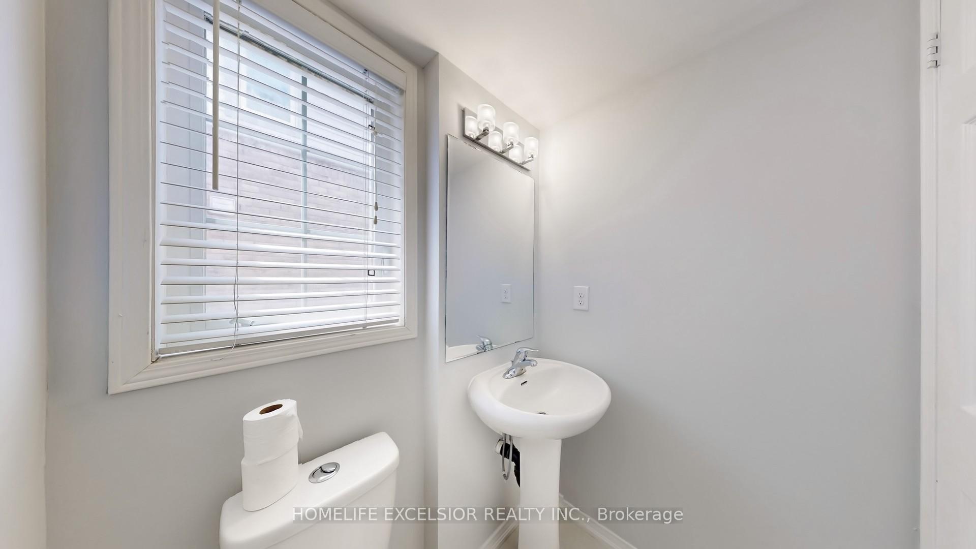 Photo 14 of 499 Rossland Road, Ajax, Central East — HOMEH