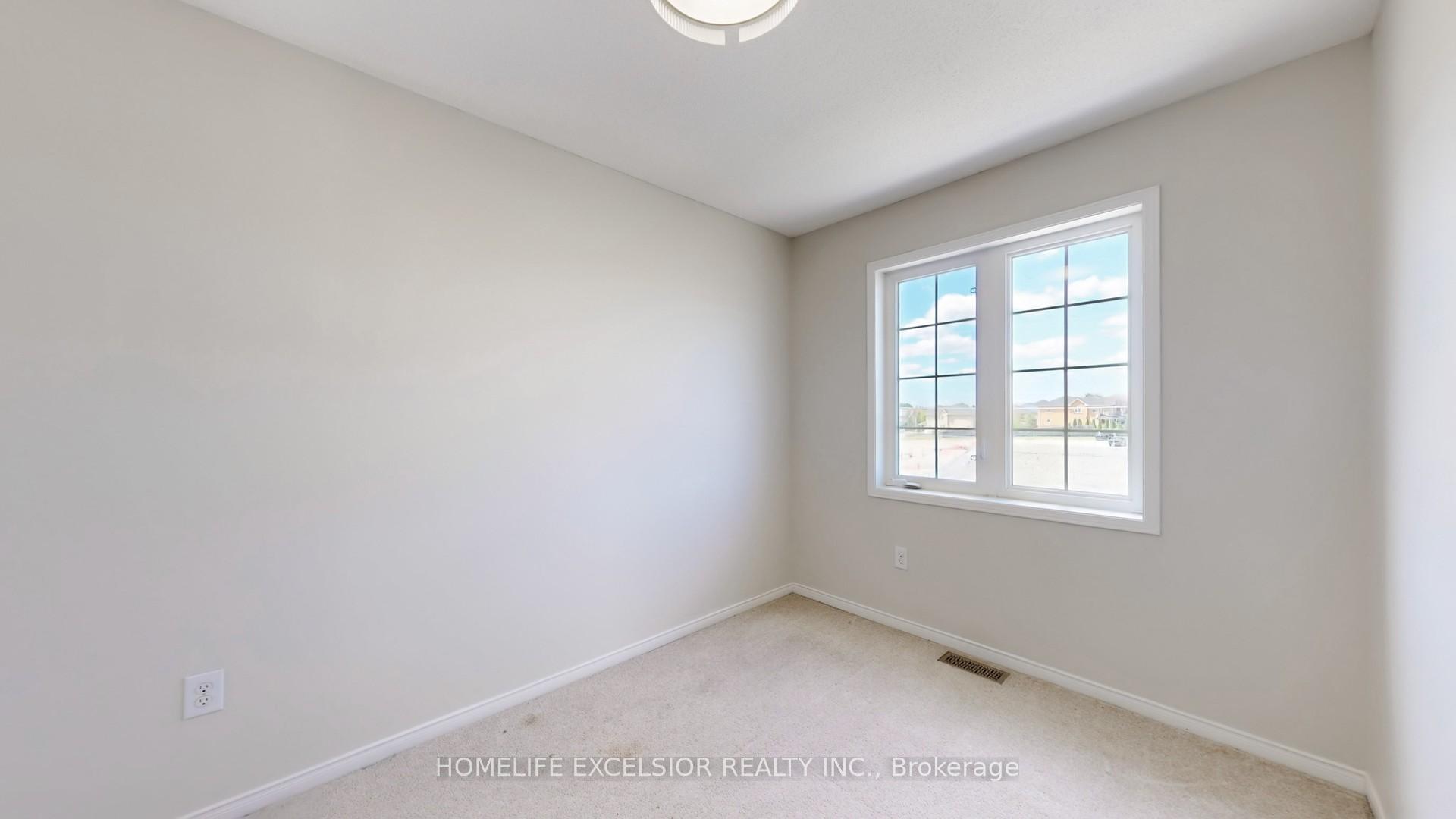 Photo 9 of 499 Rossland Road, Ajax, Central East — HOMEH