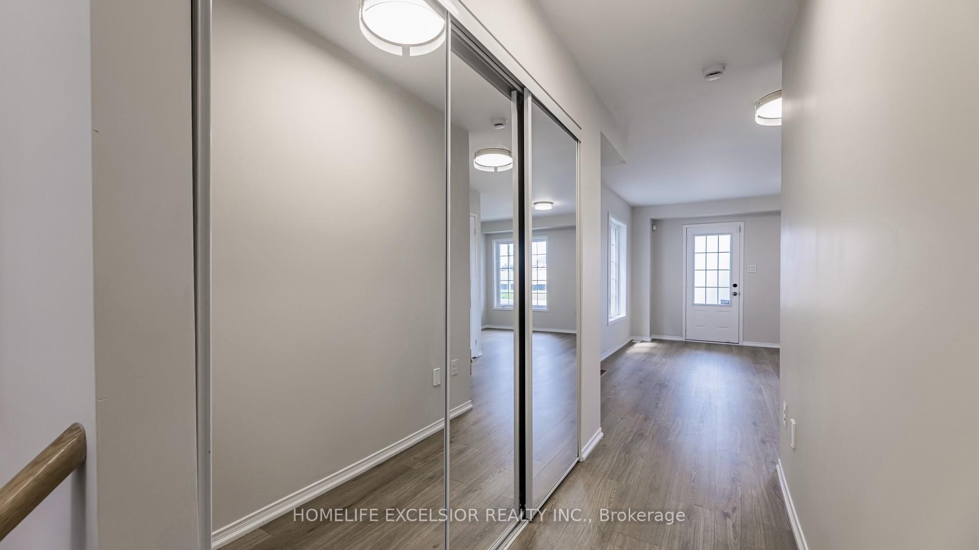 Photo 4 of 499 Rossland Road, Ajax, Central East — HOMEH