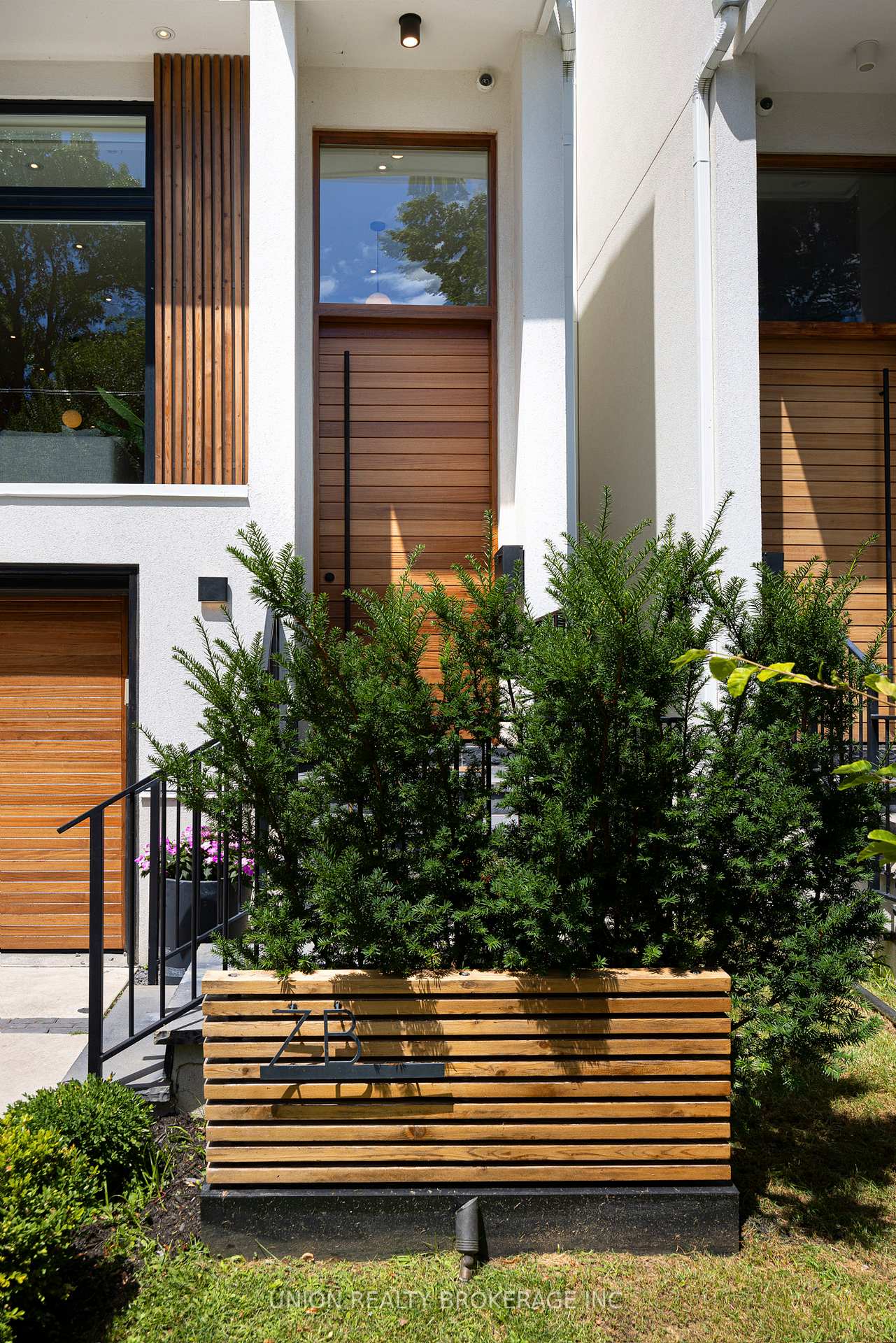 Photo 9 of 7B Maughan Crescent, Toronto, Woodbine Corridor — HOMEH