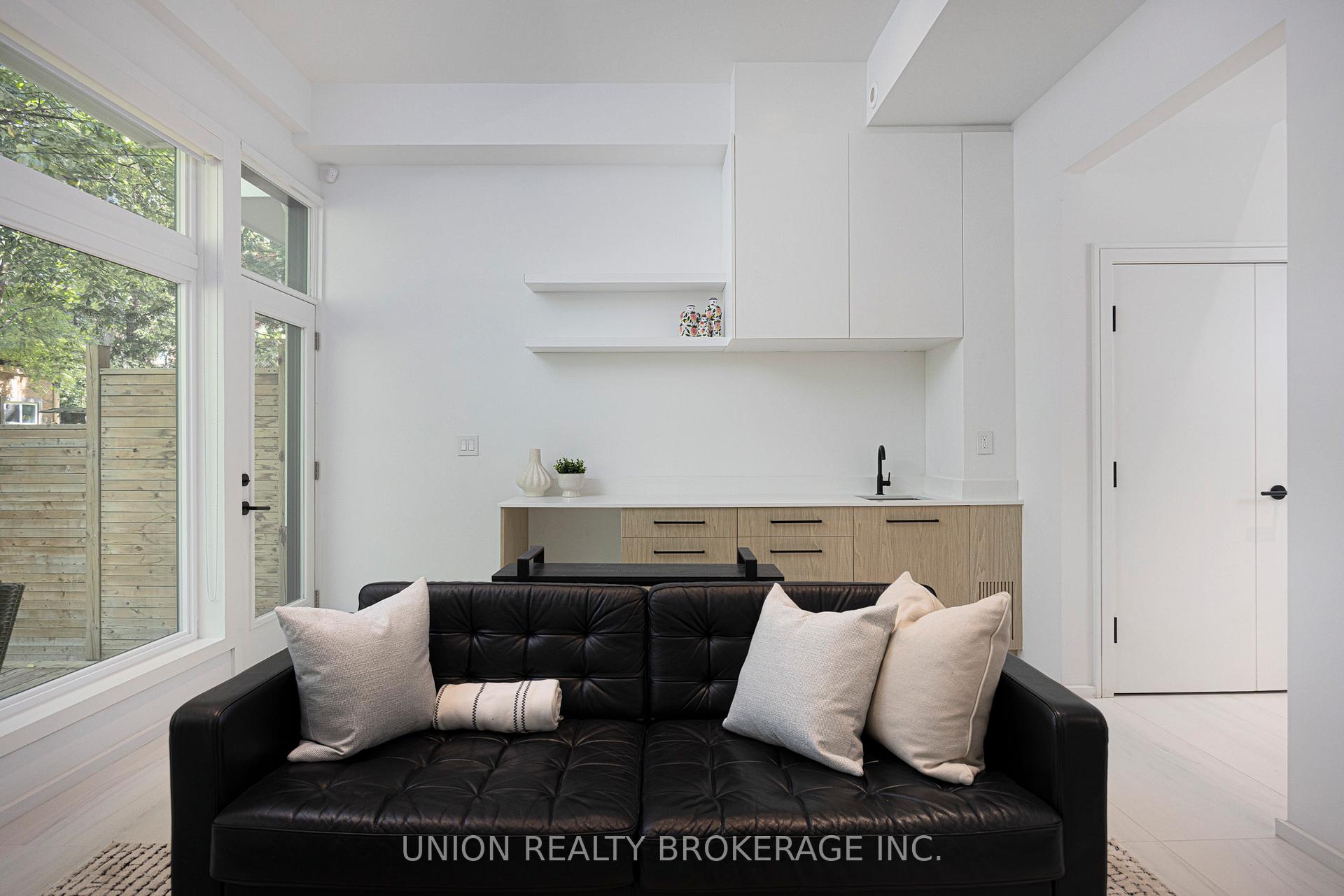 Photo 38 of 7B Maughan Crescent, Toronto, Woodbine Corridor — HOMEH