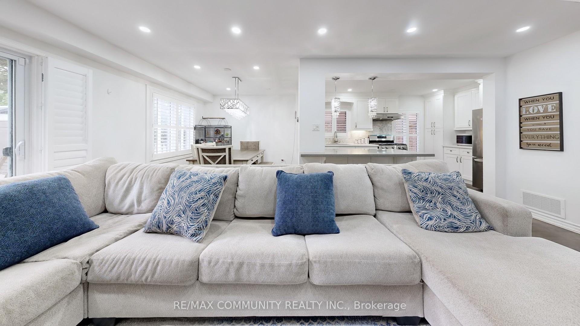 Photo 8 of 1117 Tanzer Court, Pickering, Bay Ridges — HOMEH