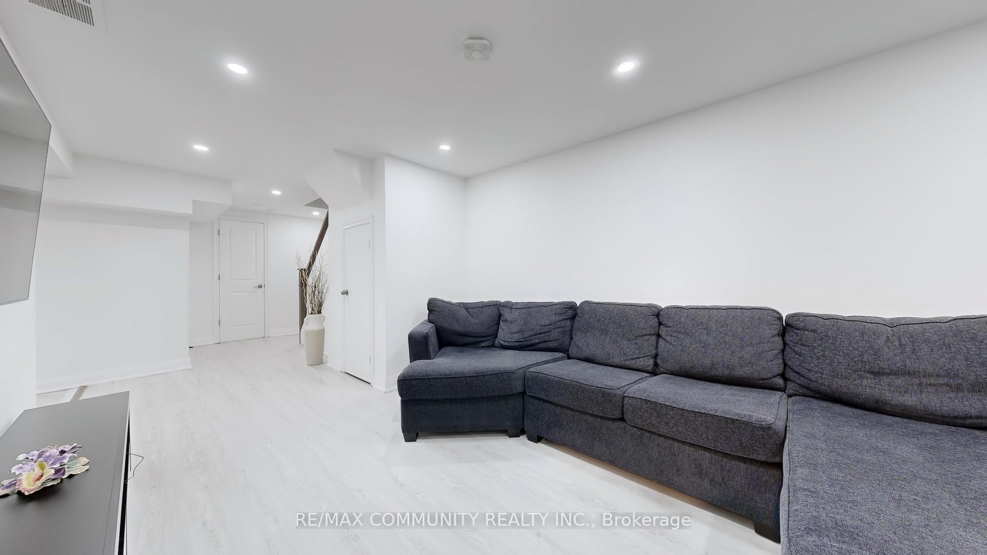 Photo 33 of 1117 Tanzer Court, Pickering, Bay Ridges — HOMEH