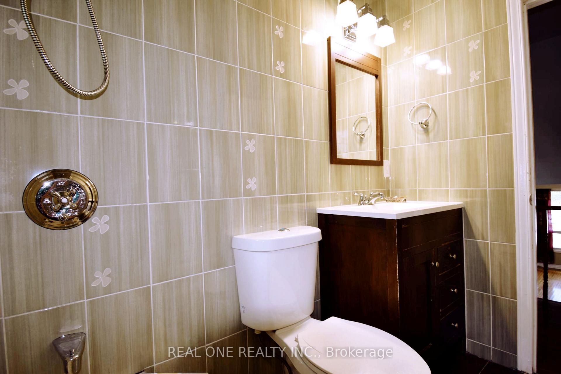 Photo 7 of 52 Greendowns Drive, Scarborough, Scarborough Village — HOMEH
