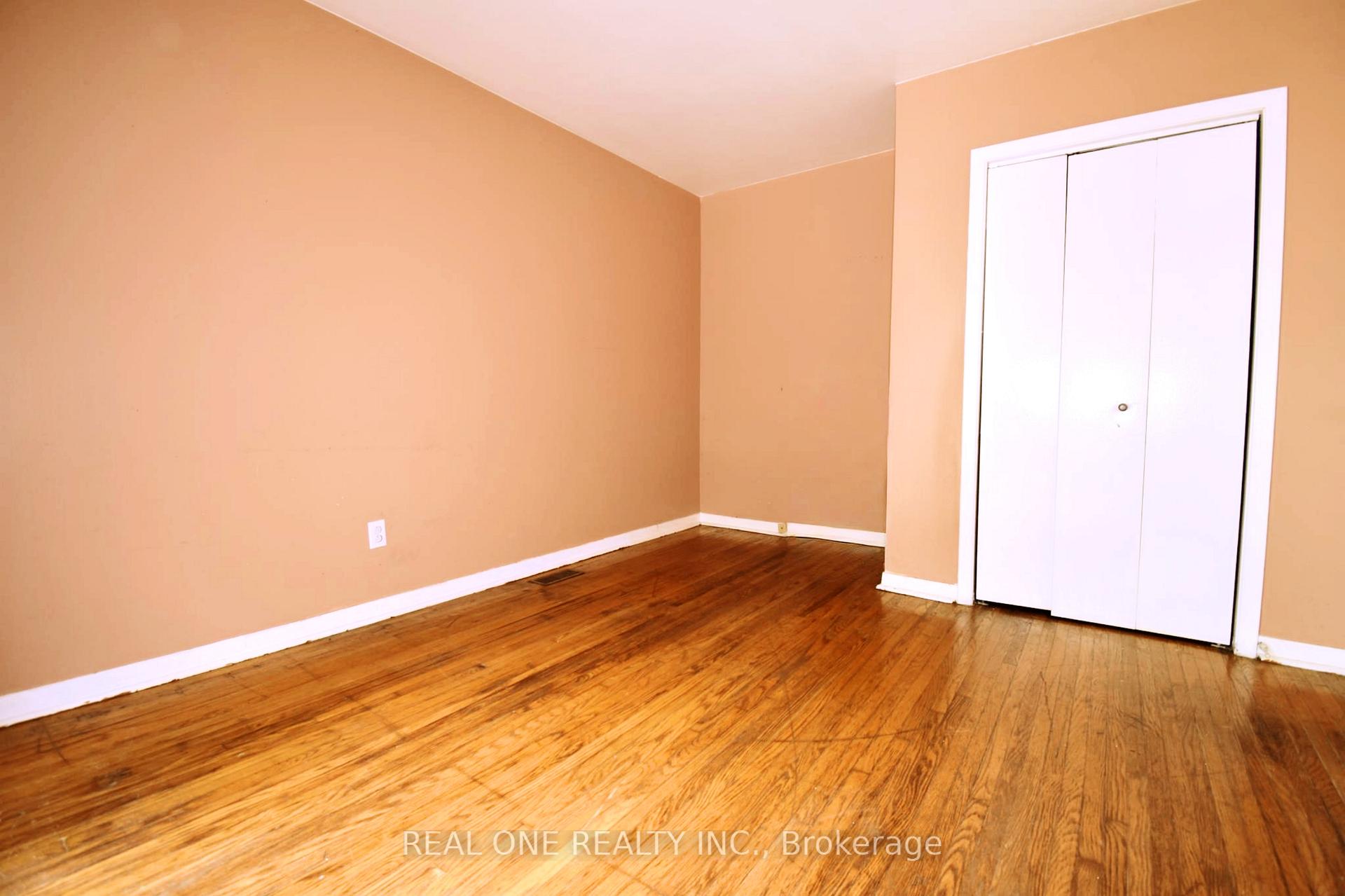 Photo 18 of 52 Greendowns Drive, Scarborough, Scarborough Village — HOMEH