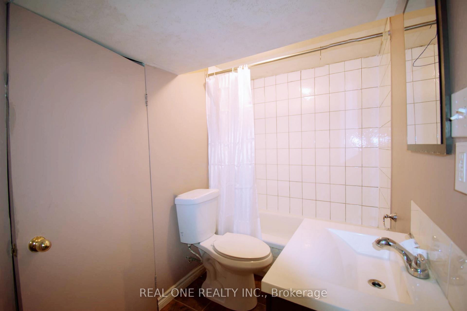 Photo 16 of 52 Greendowns Drive, Scarborough, Scarborough Village — HOMEH