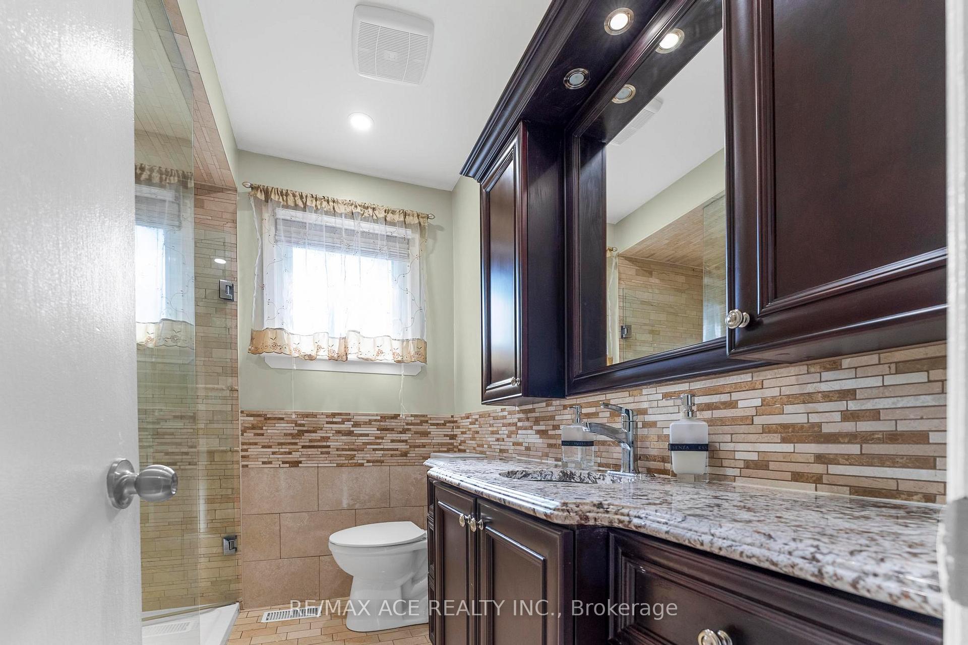 Photo 15 of 23 Macduff Crescent, Scarborough, Cliffcrest — HOMEH