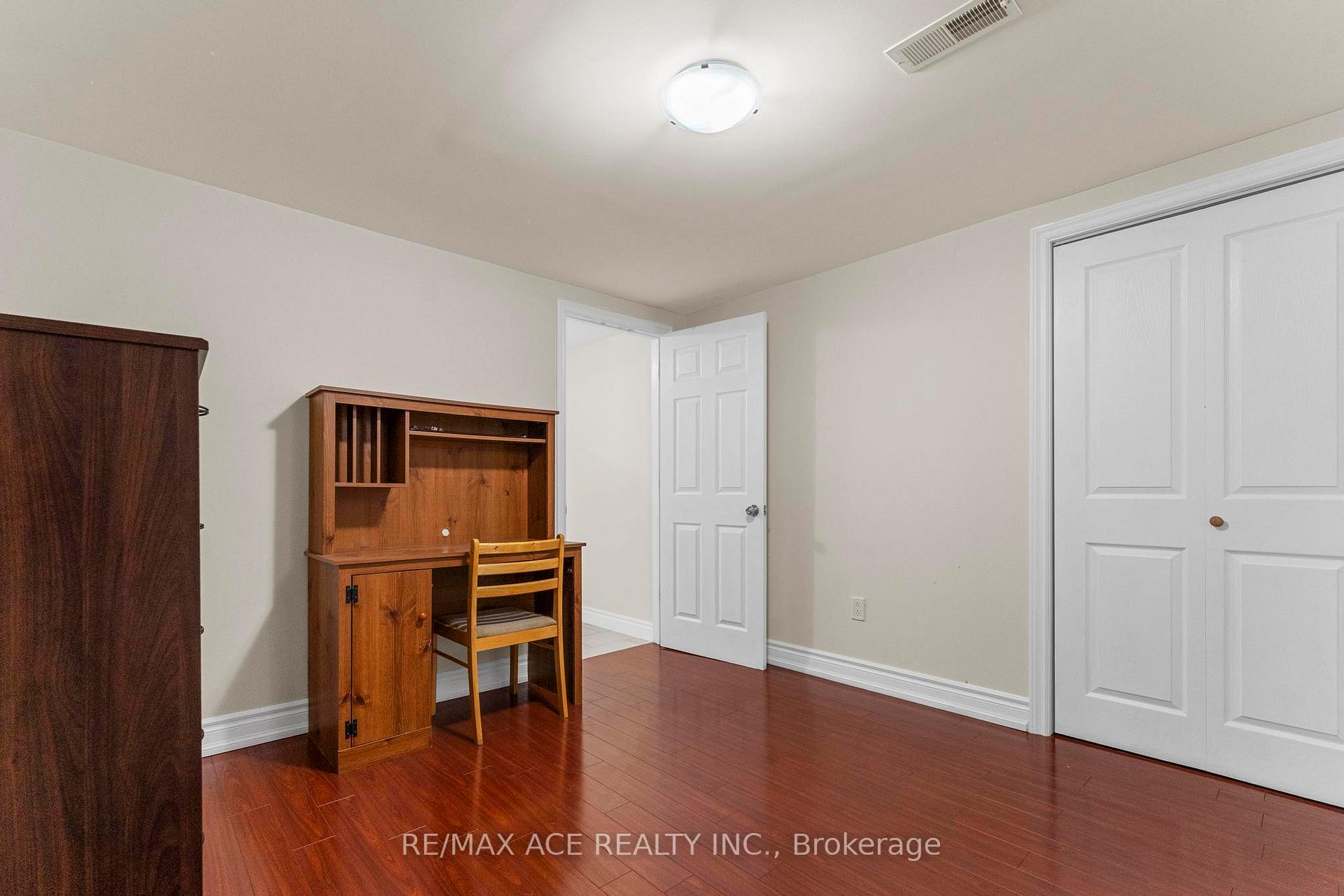 Photo 28 of 23 Macduff Crescent, Scarborough, Cliffcrest — HOMEH