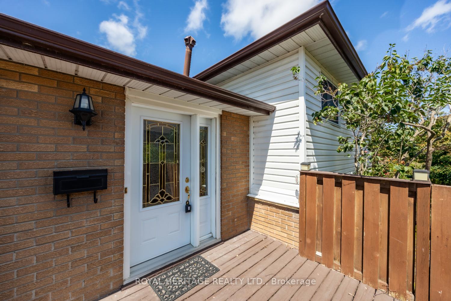 Photo 2 of 503 Wilson Road S, Oshawa, Donevan — HOMEH