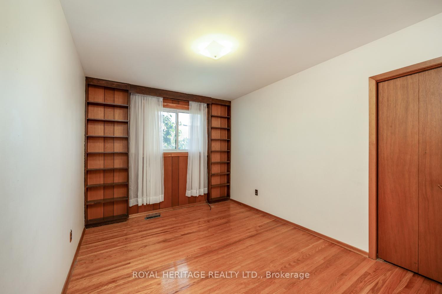 Photo 13 of 503 Wilson Road S, Oshawa, Donevan — HOMEH