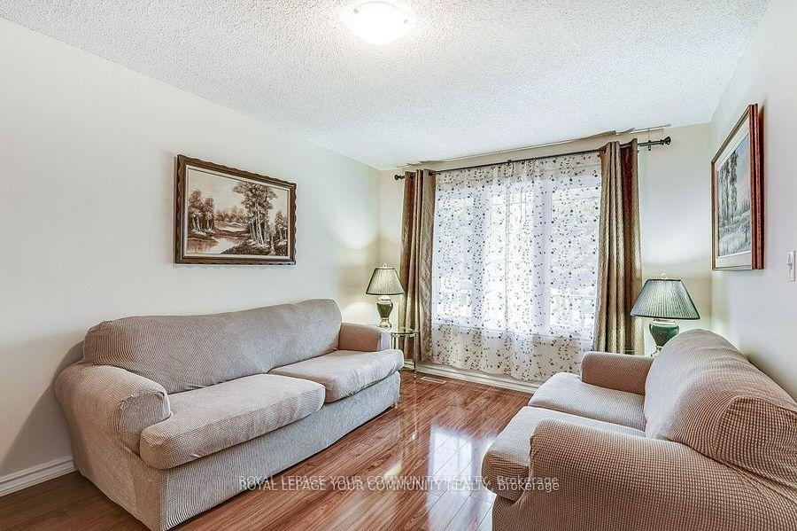 Photo 4 of 36 Stirling Avenue, Clarington, Courtice — HOMEH
