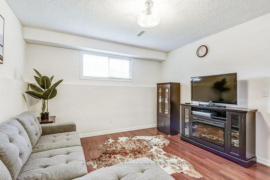 Photo 13 of 36 Stirling Avenue, Clarington, Courtice — HOMEH
