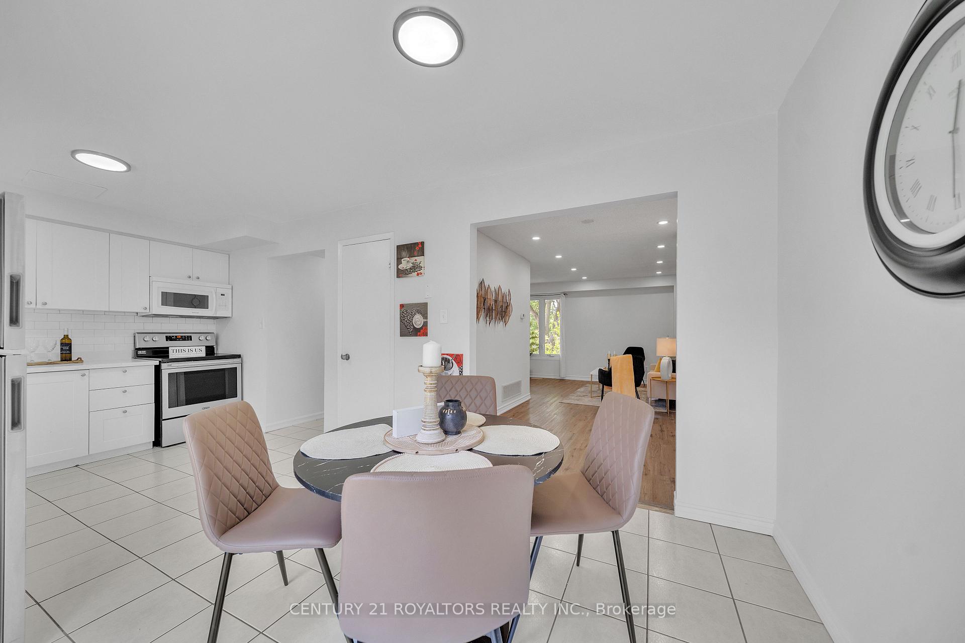 Photo 13 of 19 Palmer Drive, Ajax, Central — HOMEH