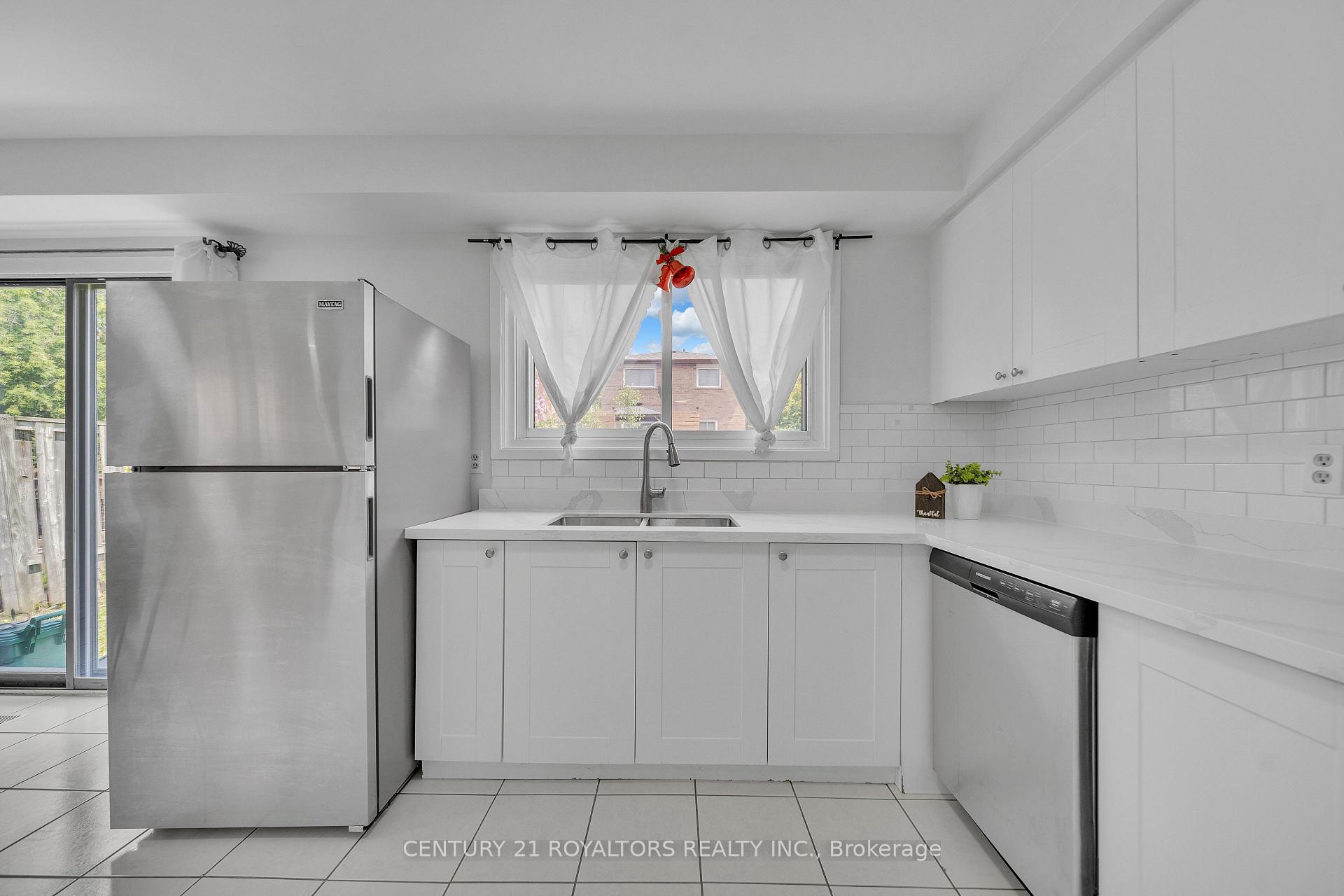 Photo 24 of 19 Palmer Drive, Ajax, Central — HOMEH