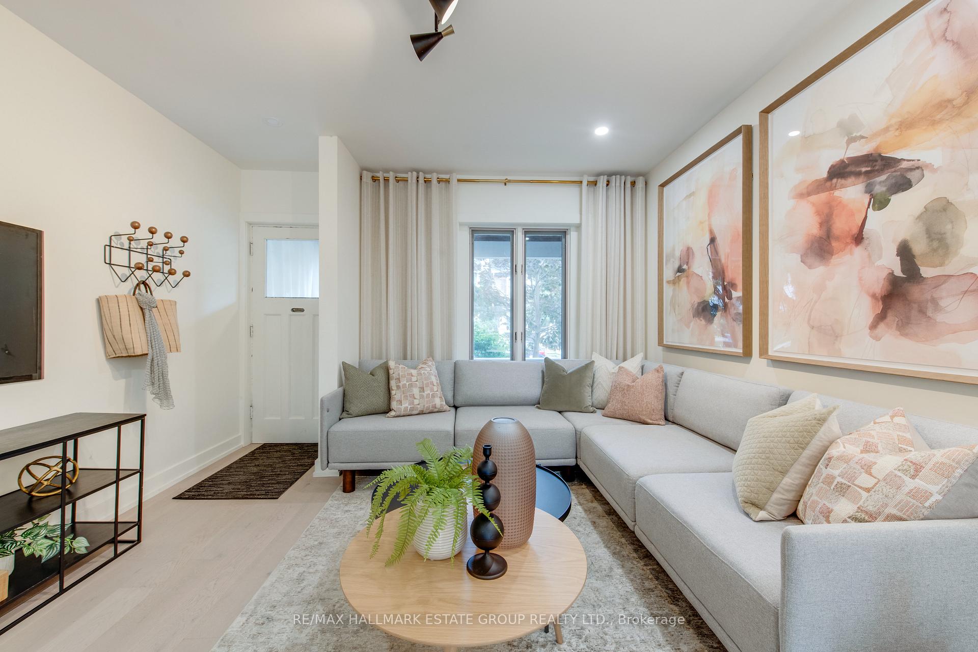 Photo 12 of 24 Pickering Street, Toronto, East End-Danforth — HOMEH