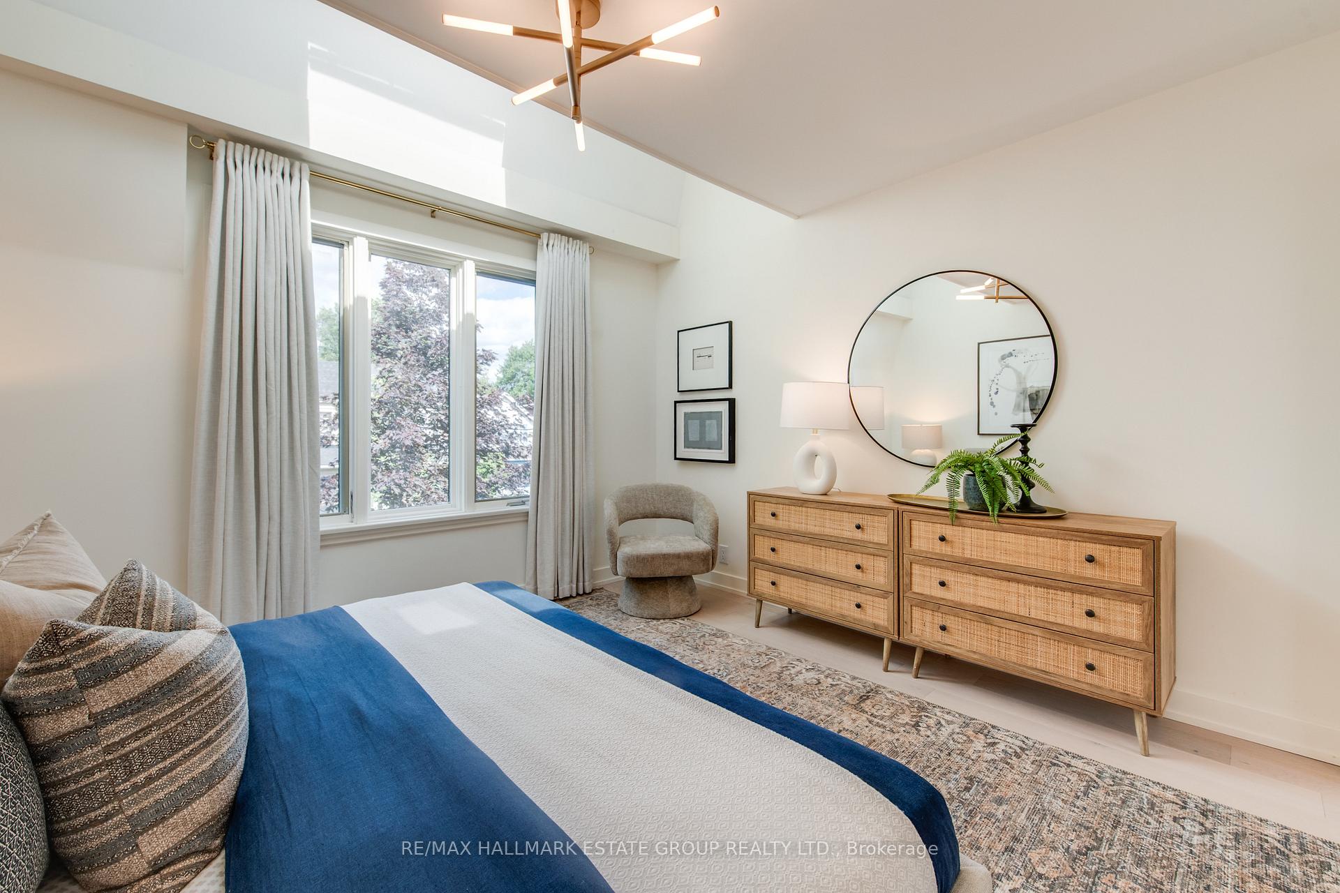 Photo 23 of 24 Pickering Street, Toronto, East End-Danforth — HOMEH