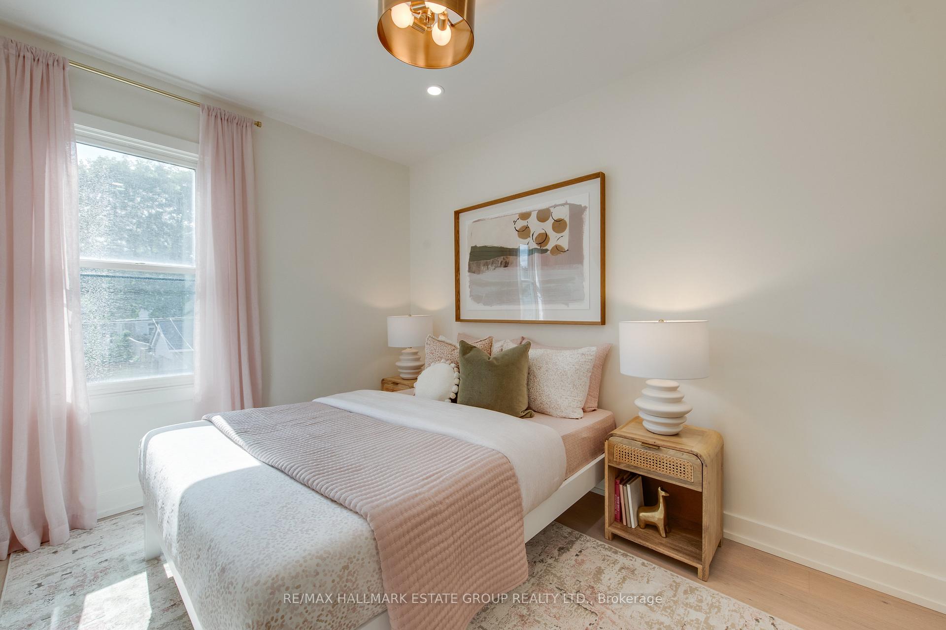 Photo 21 of 24 Pickering Street, Toronto, East End-Danforth — HOMEH