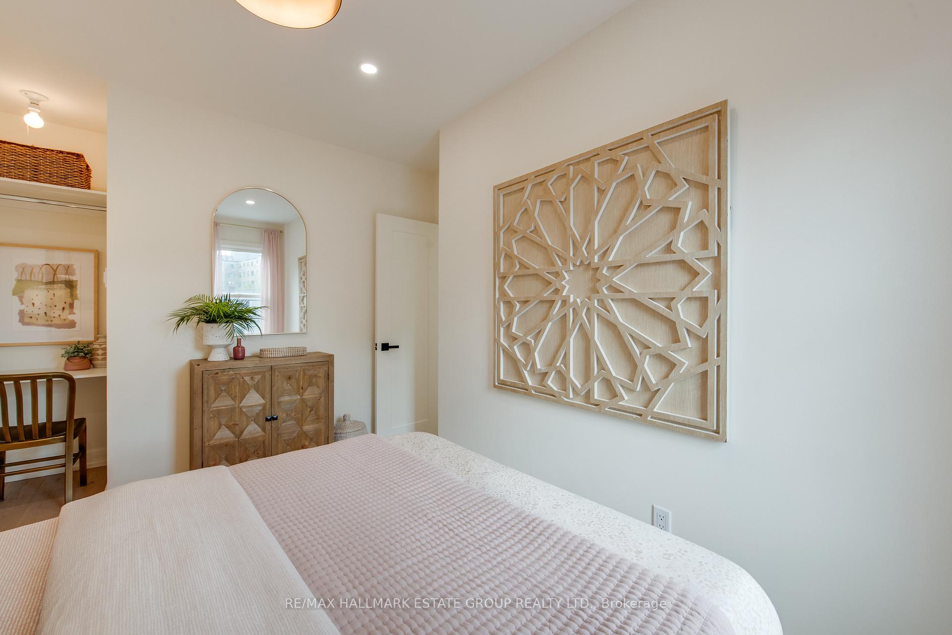 Photo 31 of 24 Pickering Street, Toronto, East End-Danforth — HOMEH
