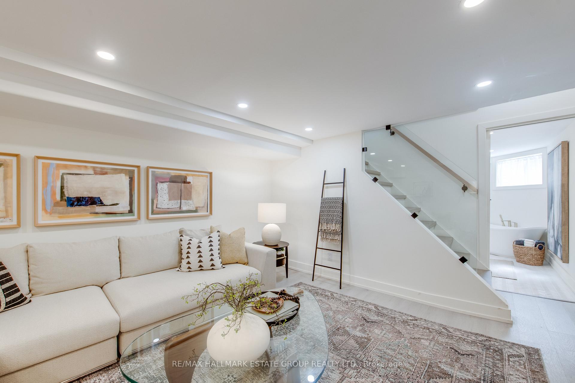 Photo 19 of 24 Pickering Street, Toronto, East End-Danforth — HOMEH