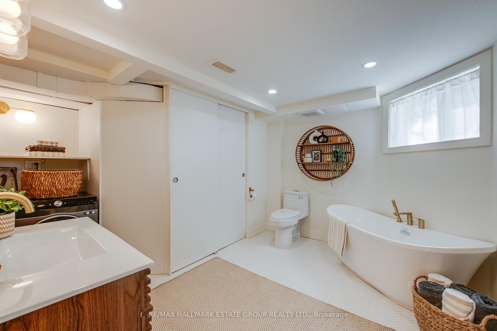 Photo 30 of 24 Pickering Street, Toronto, East End-Danforth — HOMEH