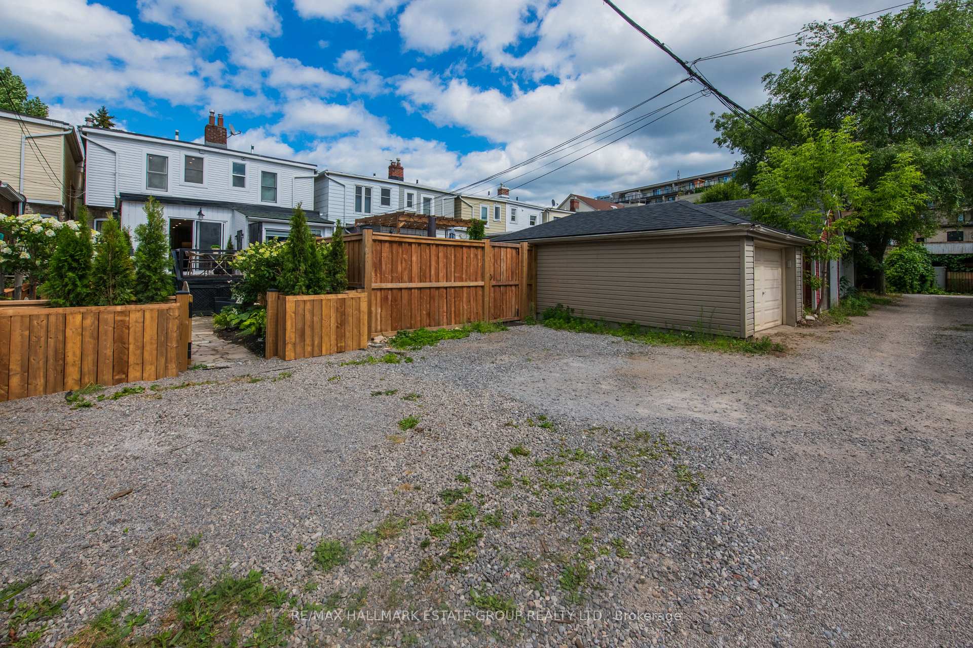 Photo 47 of 24 Pickering Street, Toronto, East End-Danforth — HOMEH