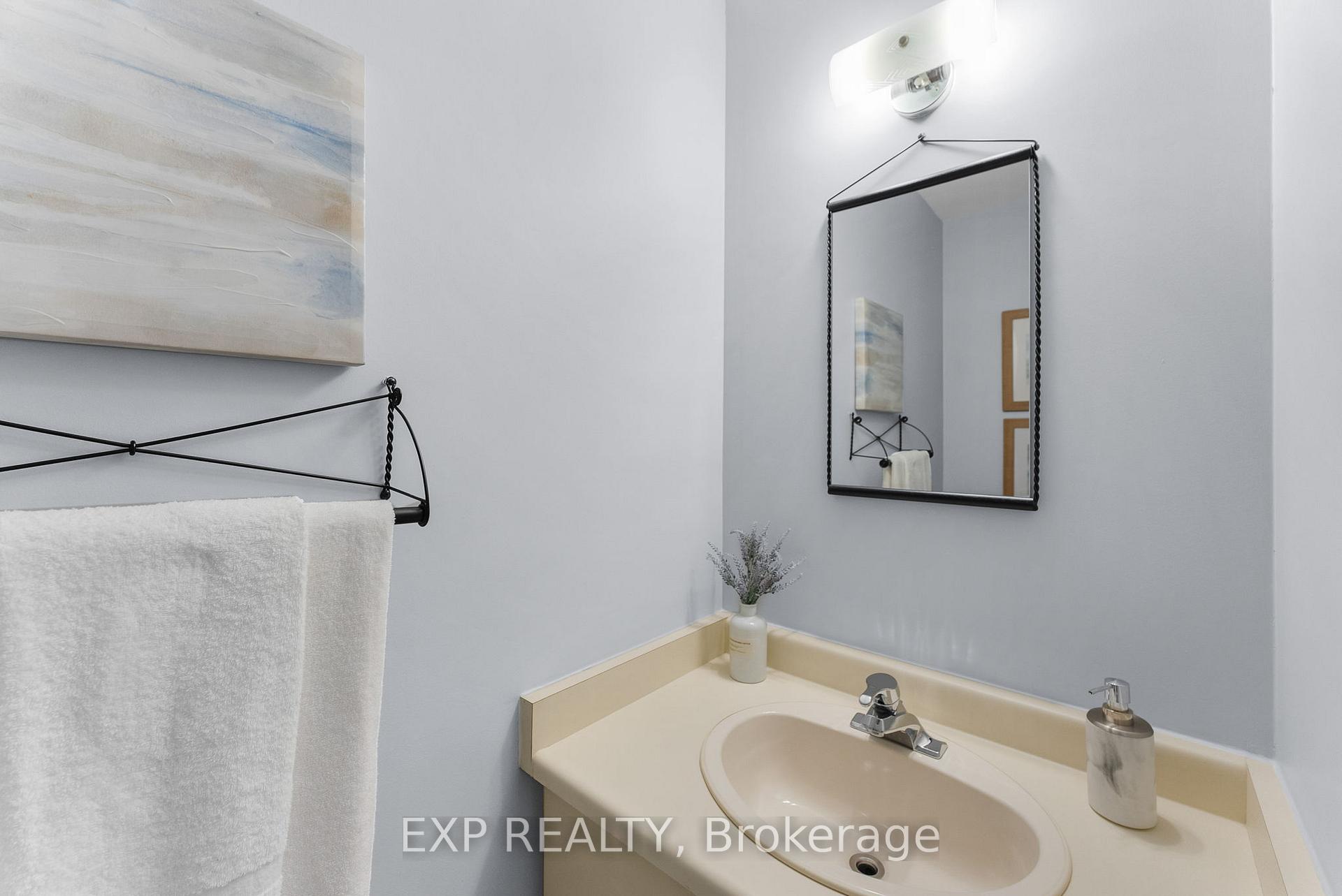 Photo 13 of 678 Beckworth Square, Pickering, Amberlea — HOMEH