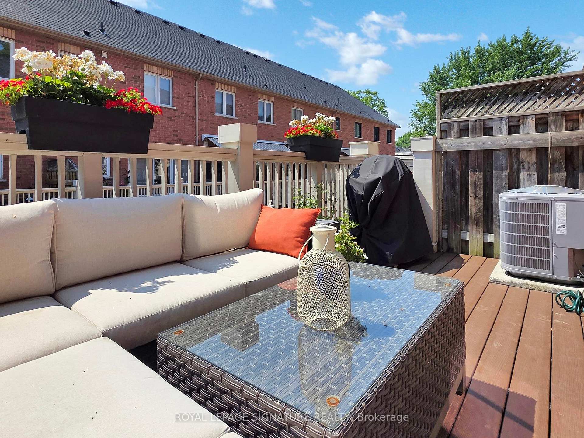 Photo 33 of 20 Filmic Lane, Toronto, South Riverdale — HOMEH