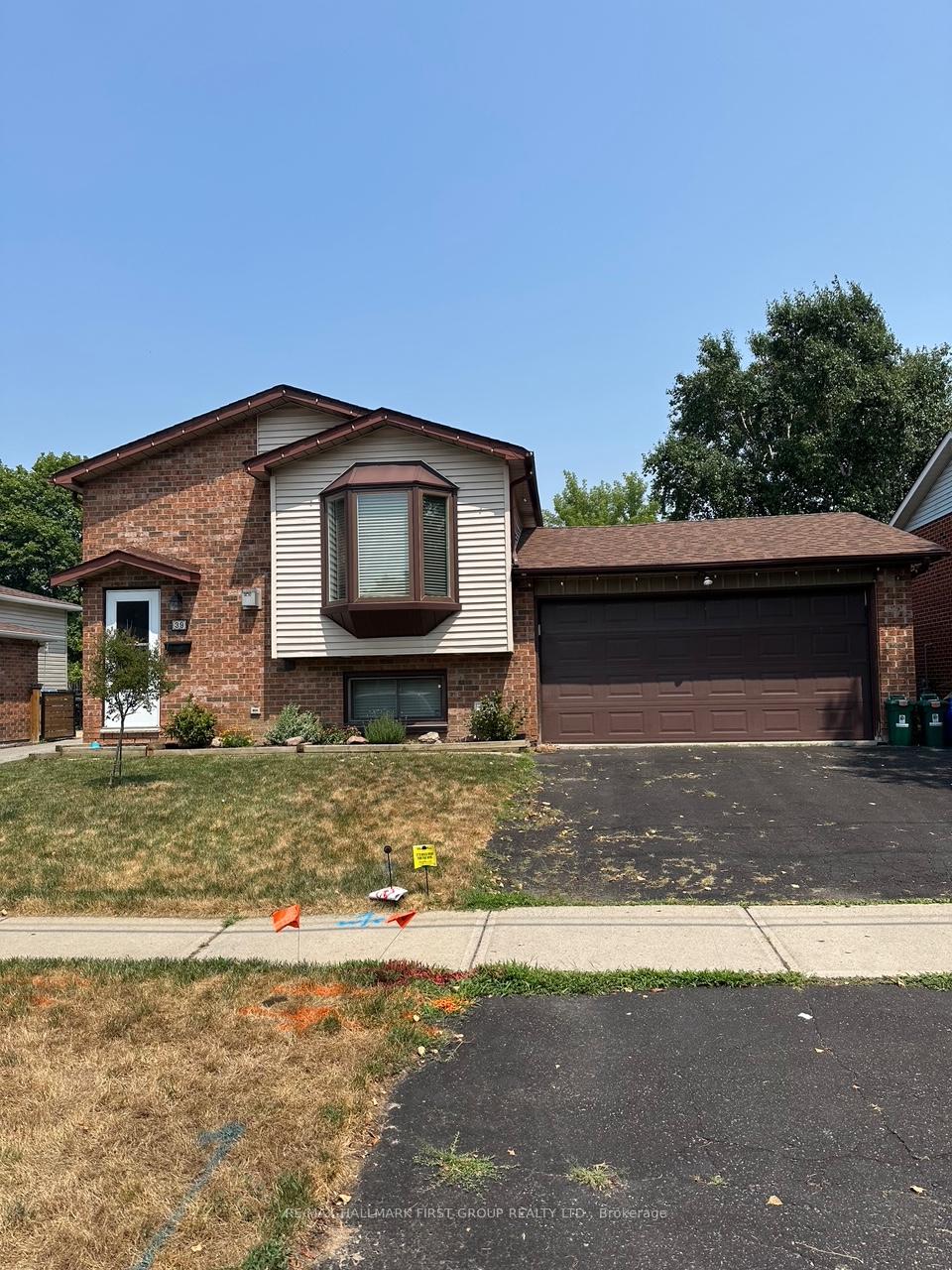 Photo 1 of 39 Varcoe Road, Clarington, Courtice — HOMEH