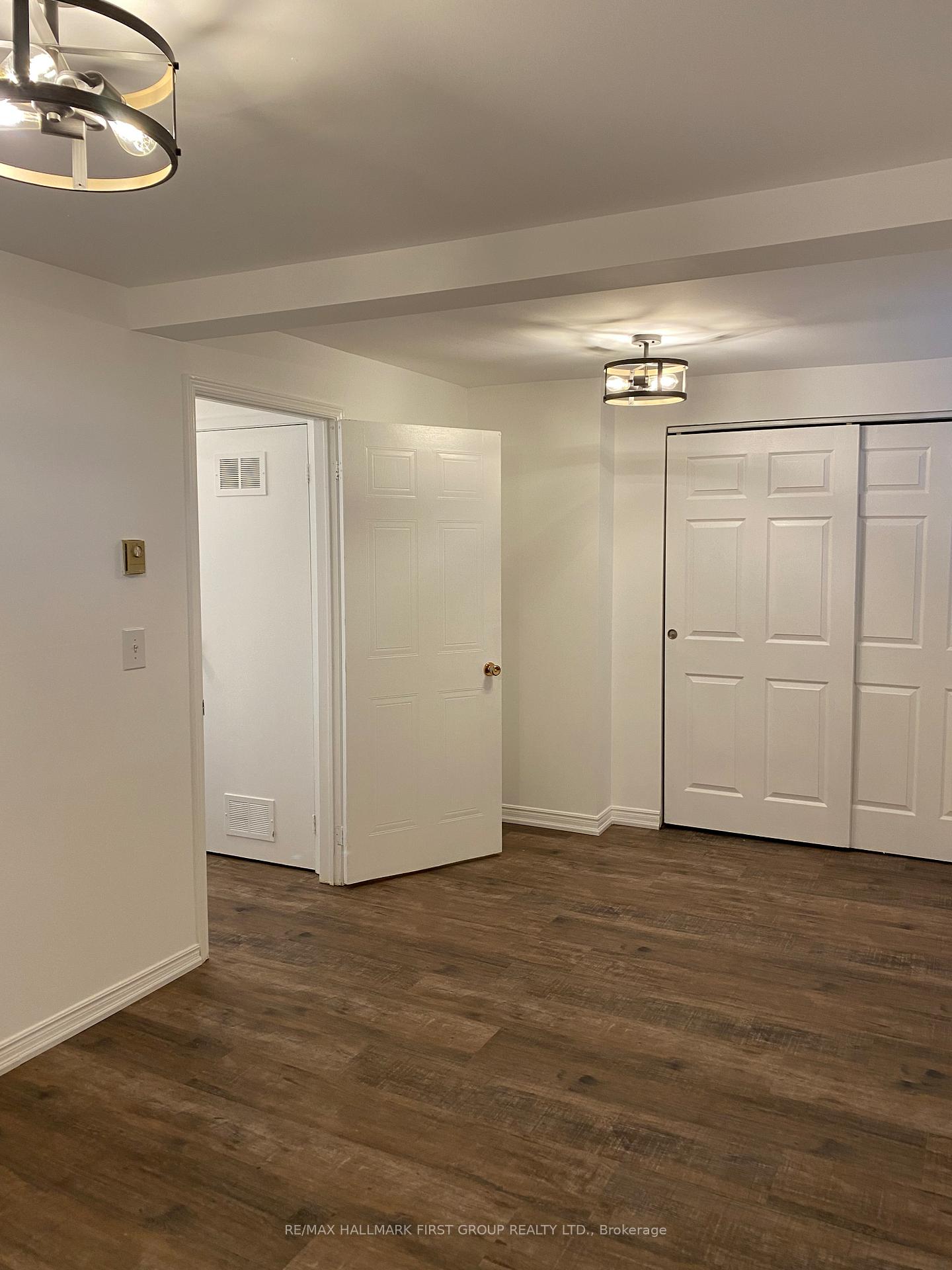 Photo 12 of 39 Varcoe Road, Clarington, Courtice — HOMEH